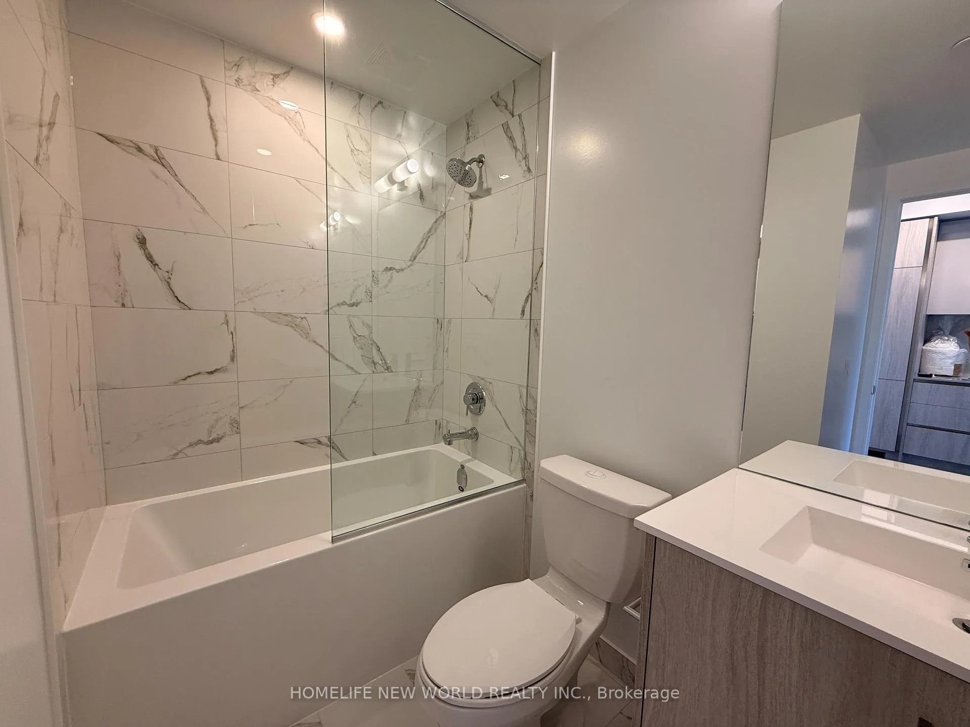 Photo 9 of Unit 1101, 180 Front Street E, Toronto, Moss Park — HOMEH