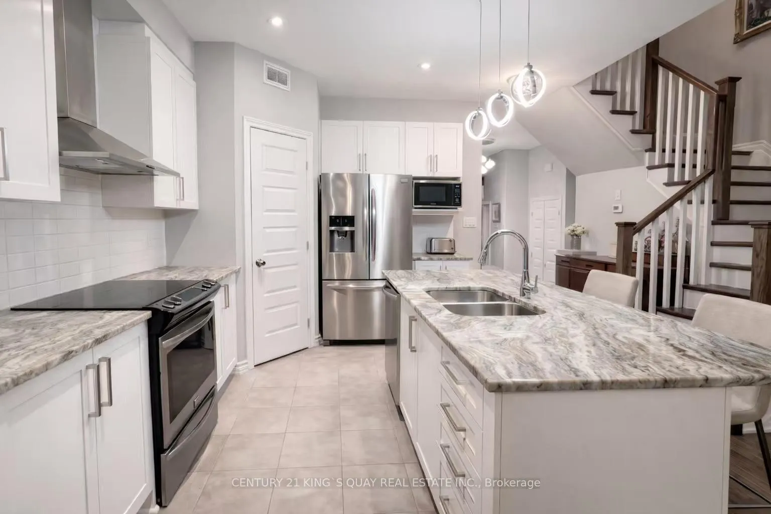 Photo 4 of 891 Riverview Way, Kingston, Kingston East (Incl Barret Crt) — HOMEH