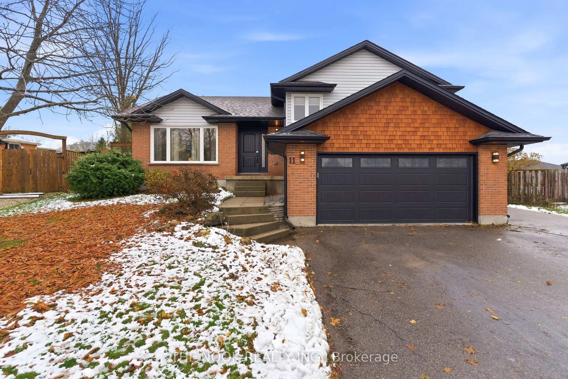 Front of 11 Lynn Crescent