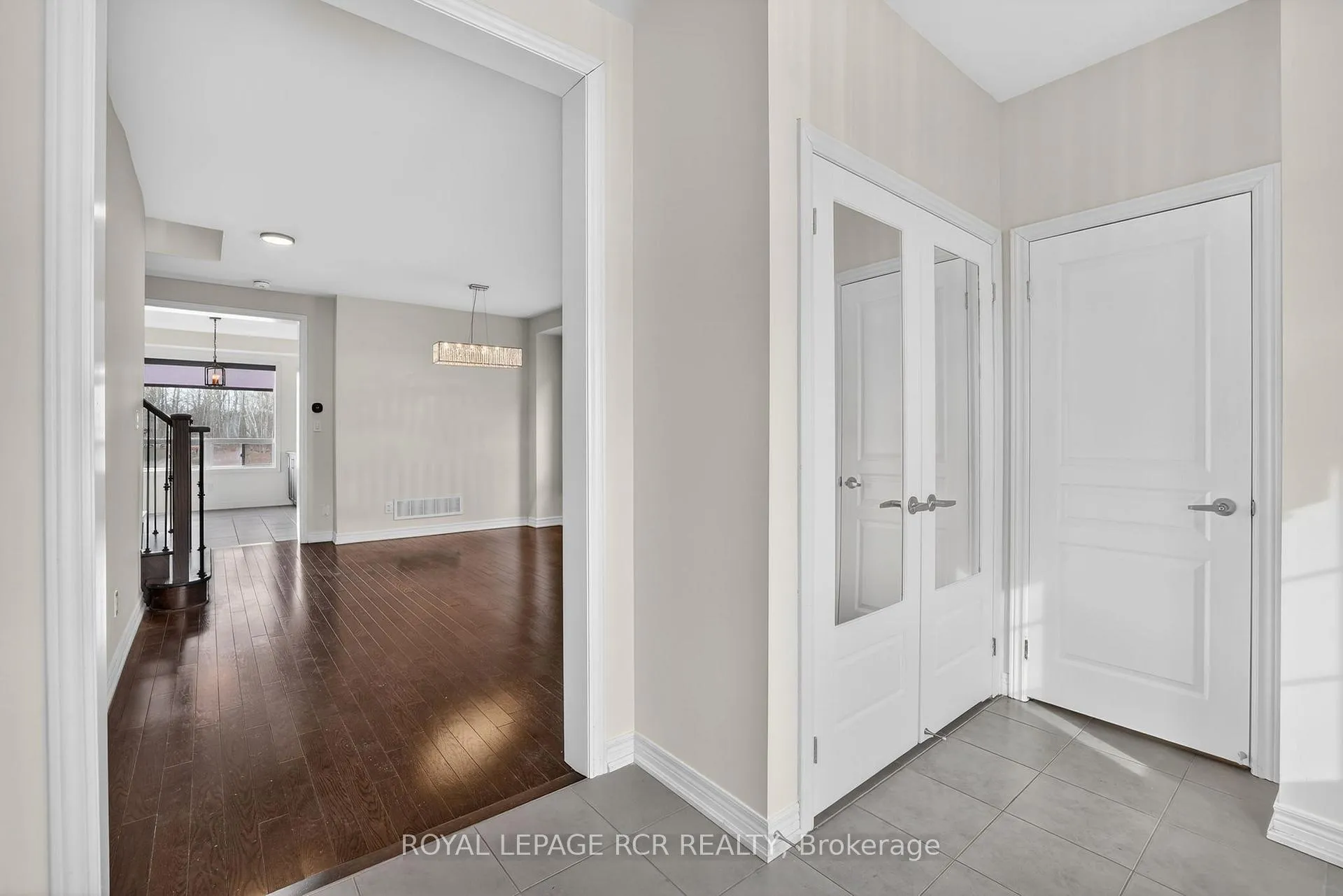 Photo 5 of 82 Lampkin Street, Georgina, Sutton & Jackson's Point — HOMEH