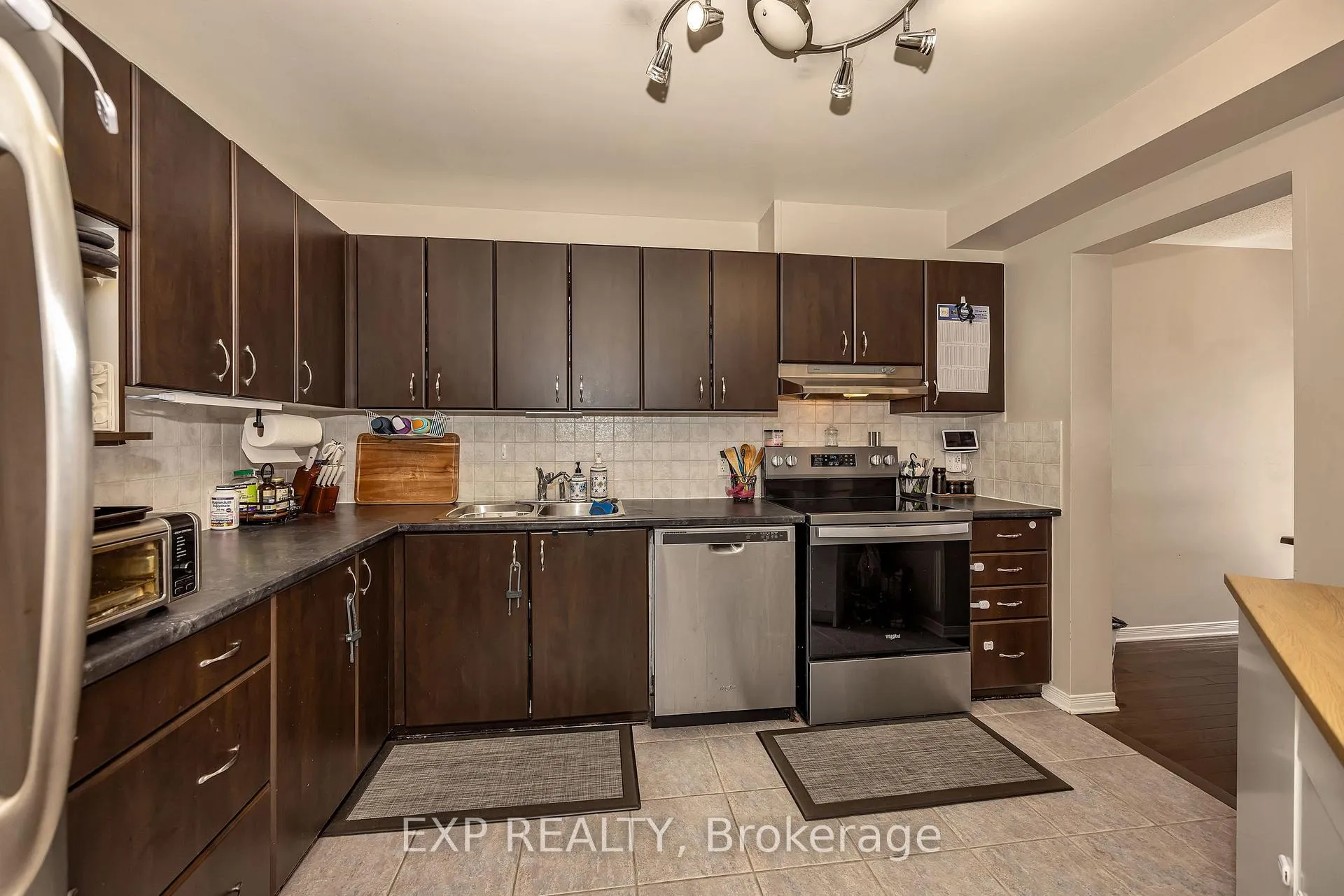 Photo 4 of 359 Bakewell Crescent, Ottawa, Barrhaven - Strandherd — HOMEH