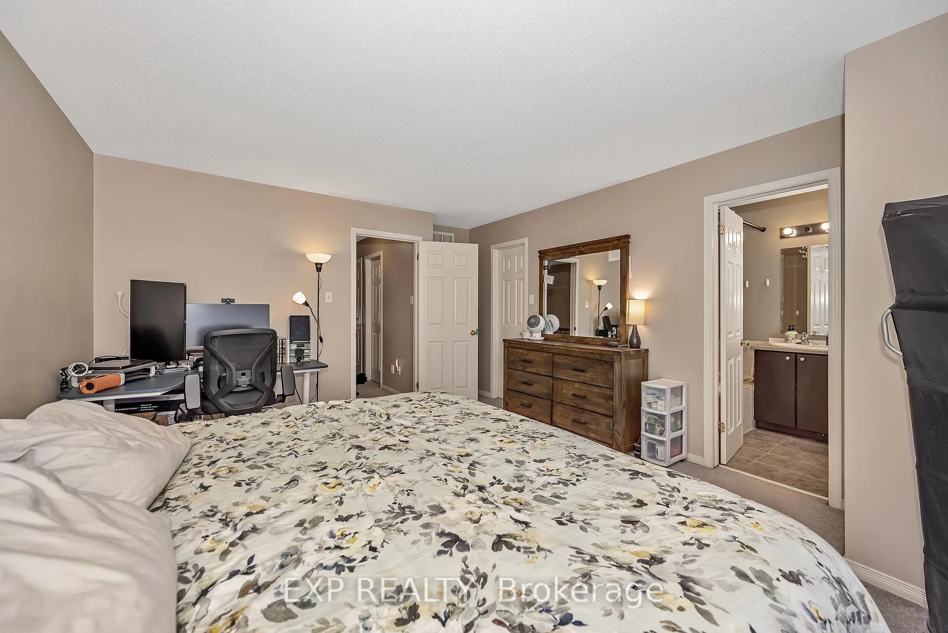 Photo 10 of 359 Bakewell Crescent, Ottawa, Barrhaven - Strandherd — HOMEH