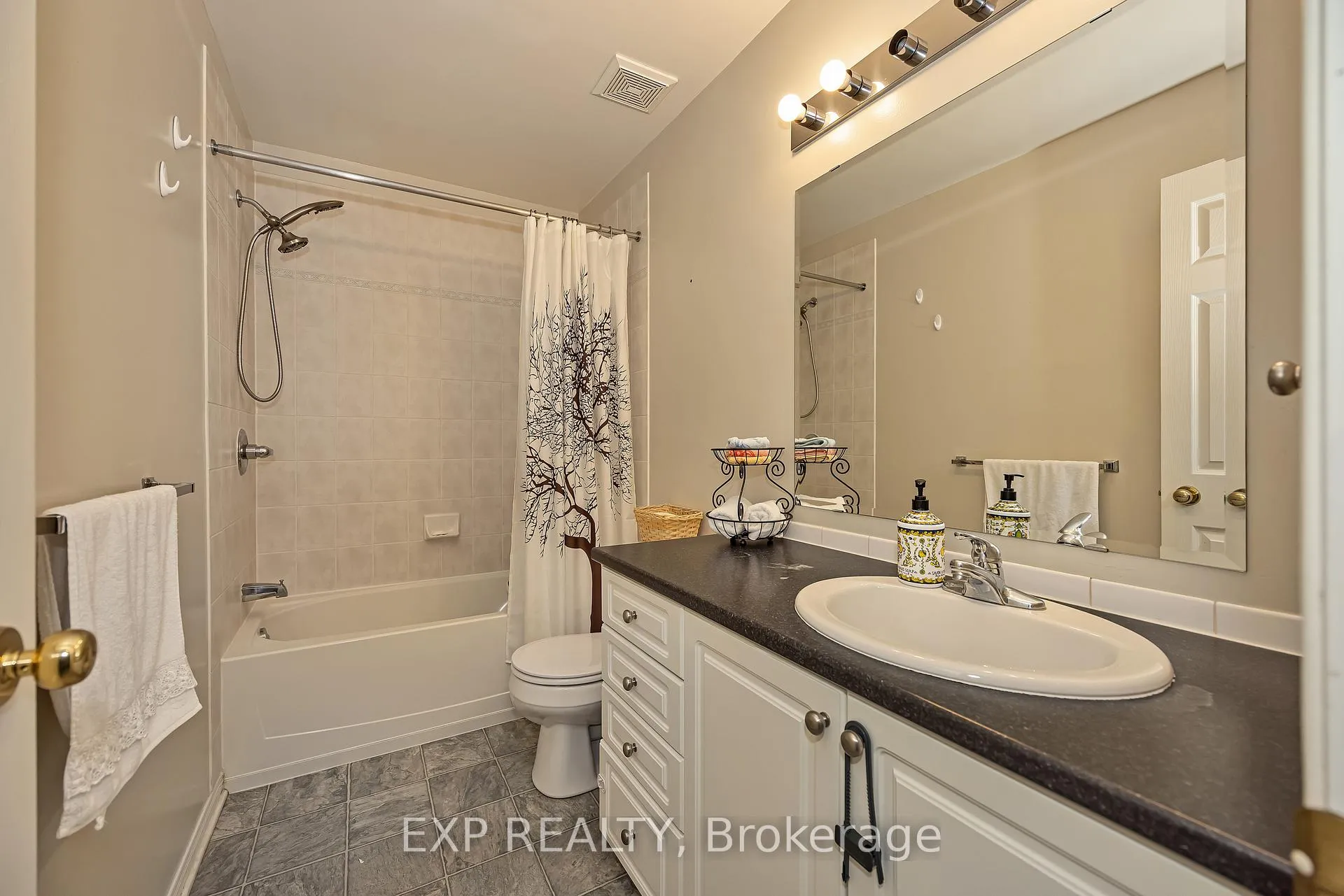 Photo 12 of 359 Bakewell Crescent, Ottawa, Barrhaven - Strandherd — HOMEH
