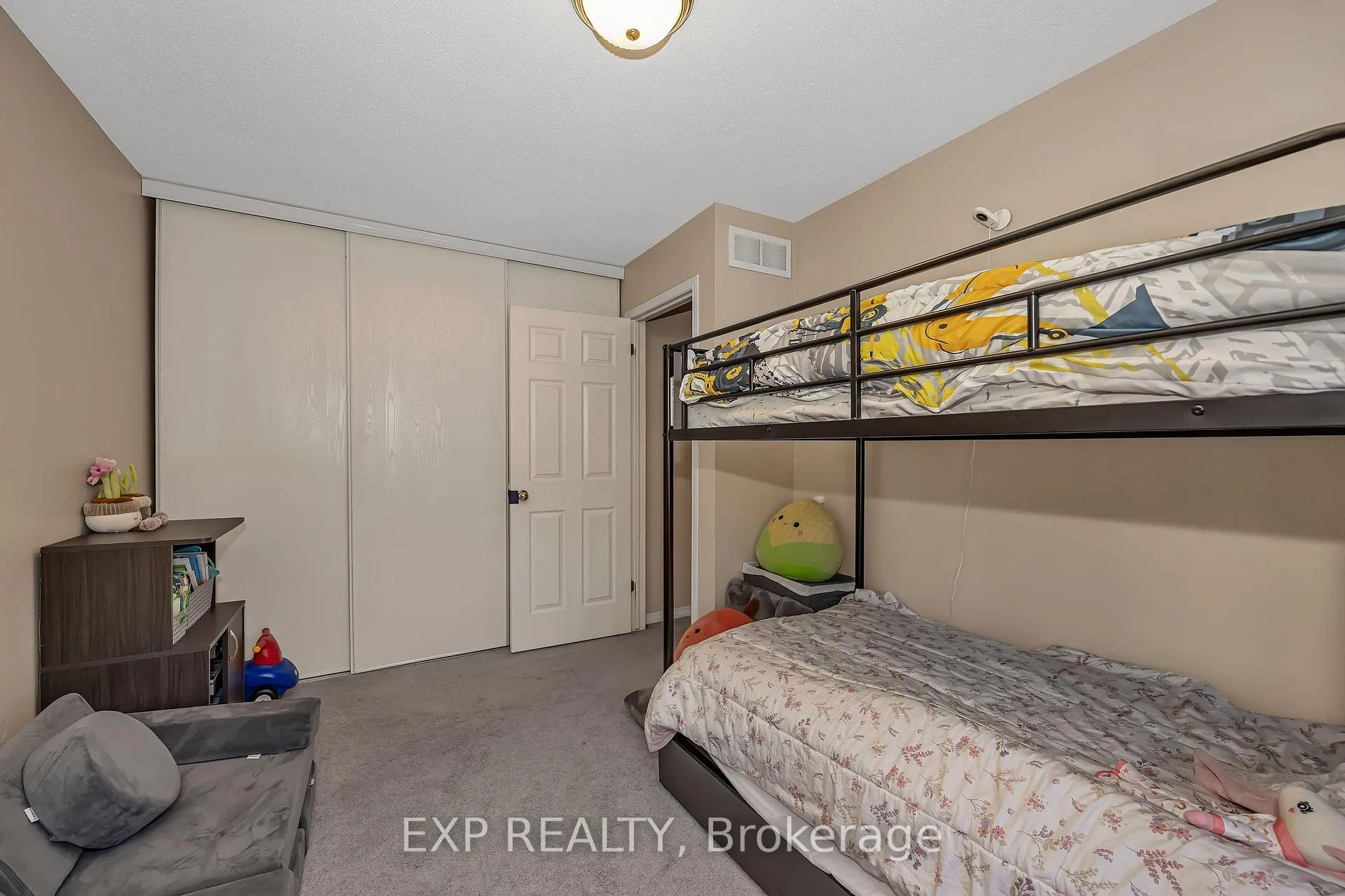 Photo 13 of 359 Bakewell Crescent, Ottawa, Barrhaven - Strandherd — HOMEH