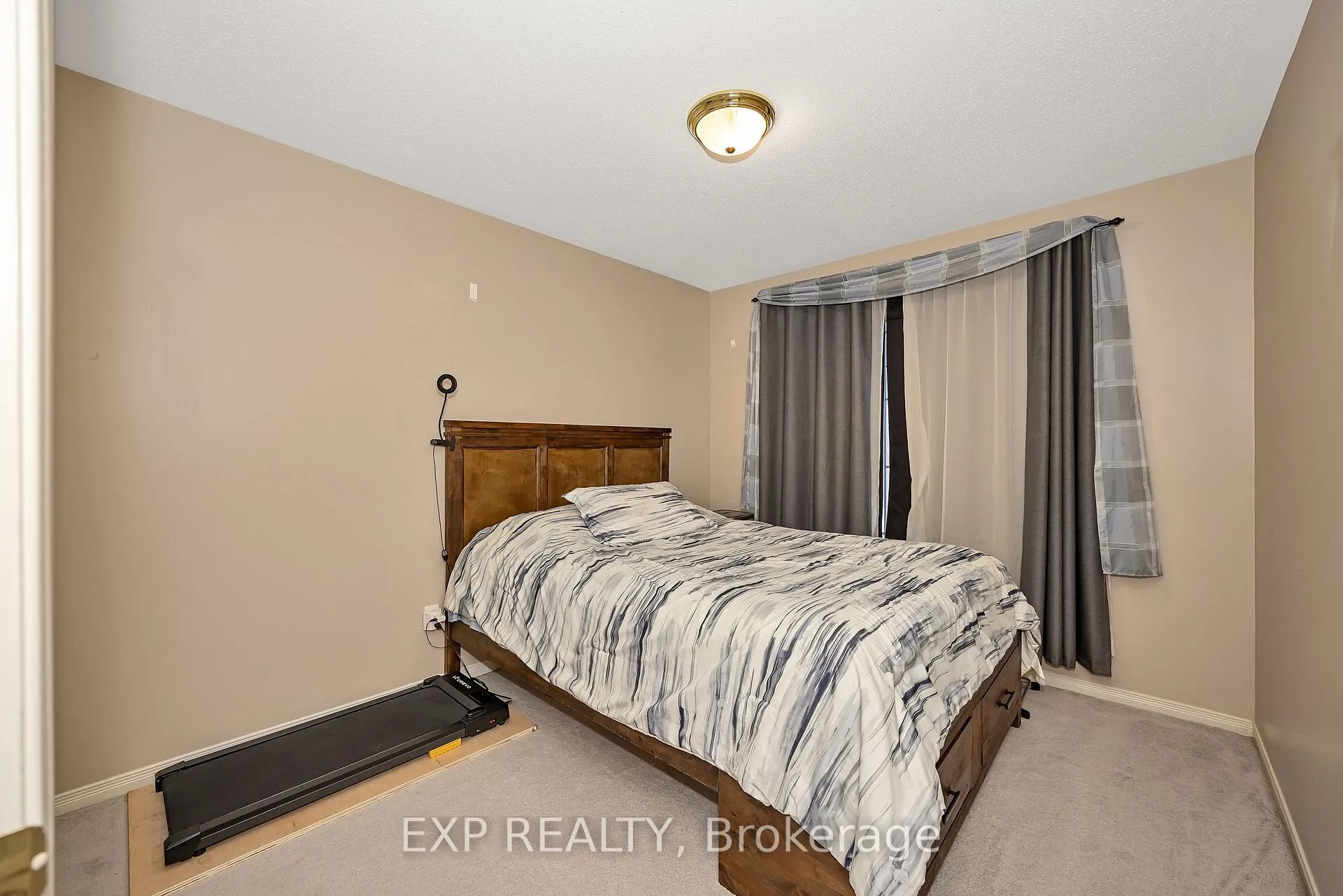 Photo 14 of 359 Bakewell Crescent, Ottawa, Barrhaven - Strandherd — HOMEH