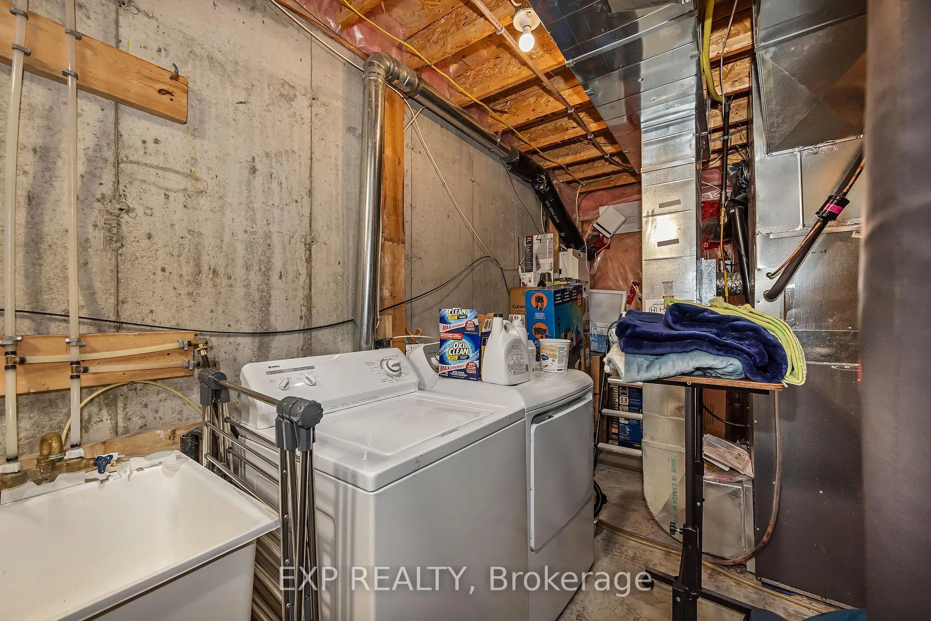 Photo 16 of 359 Bakewell Crescent, Ottawa, Barrhaven - Strandherd — HOMEH