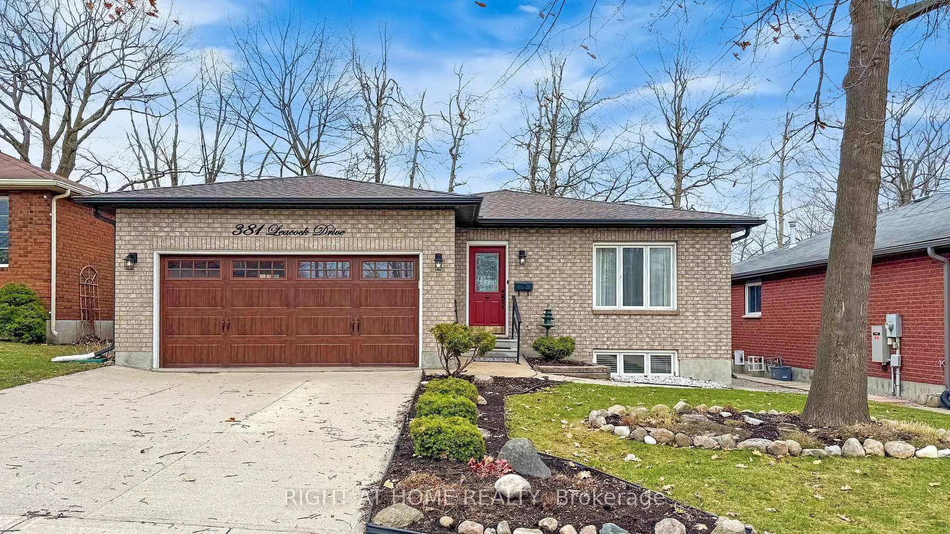 Photo 1 of 381 Leacock (Basement Drive, Barrie, Letitia Heights — HOMEH