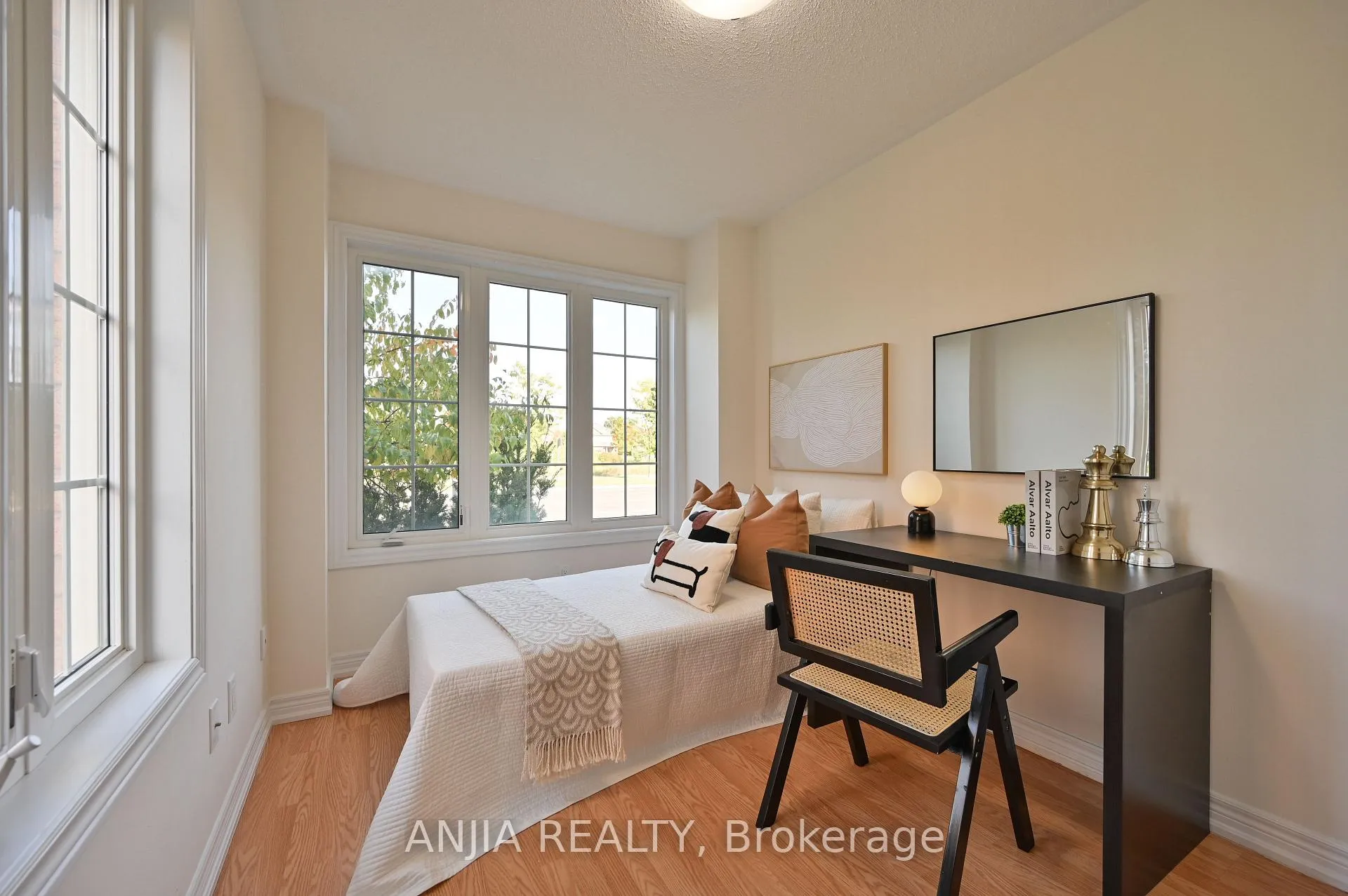 Photo 6 of 9964 Mccowan Road, Markham, Berczy — HOMEH