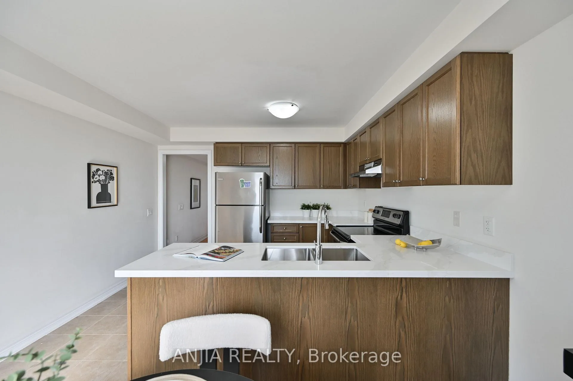 Photo 20 of 9964 Mccowan Road, Markham, Berczy — HOMEH