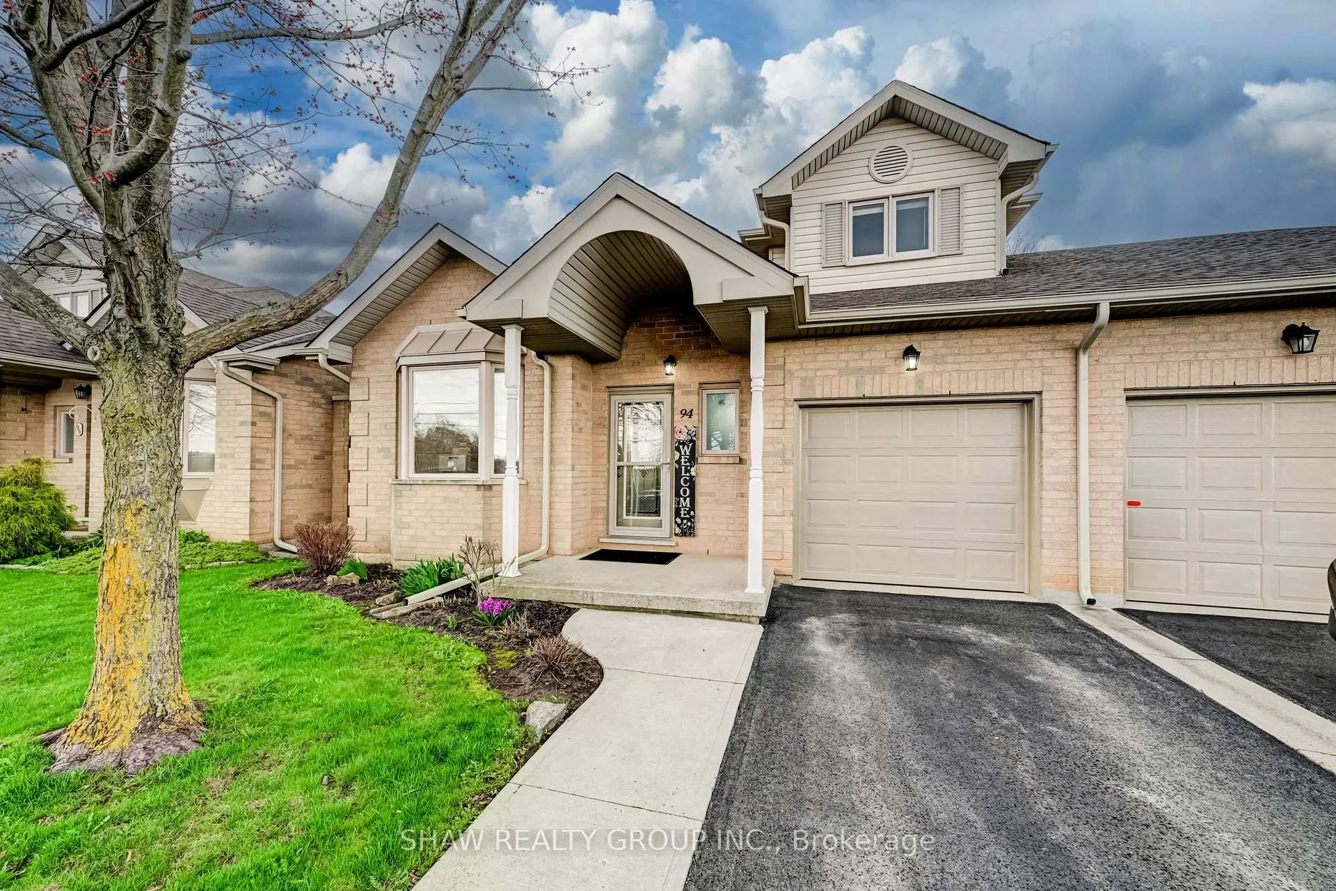 Photo 1 of Unit 44, 94 Greentrail Drive, Hamilton, Twenty Place — HOMEH