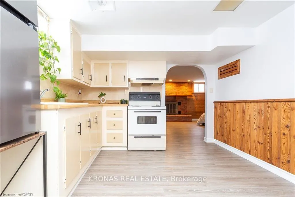 Photo 15 of 2303 Malcolm Crescent, Burlington, Brant Hills — HOMEH