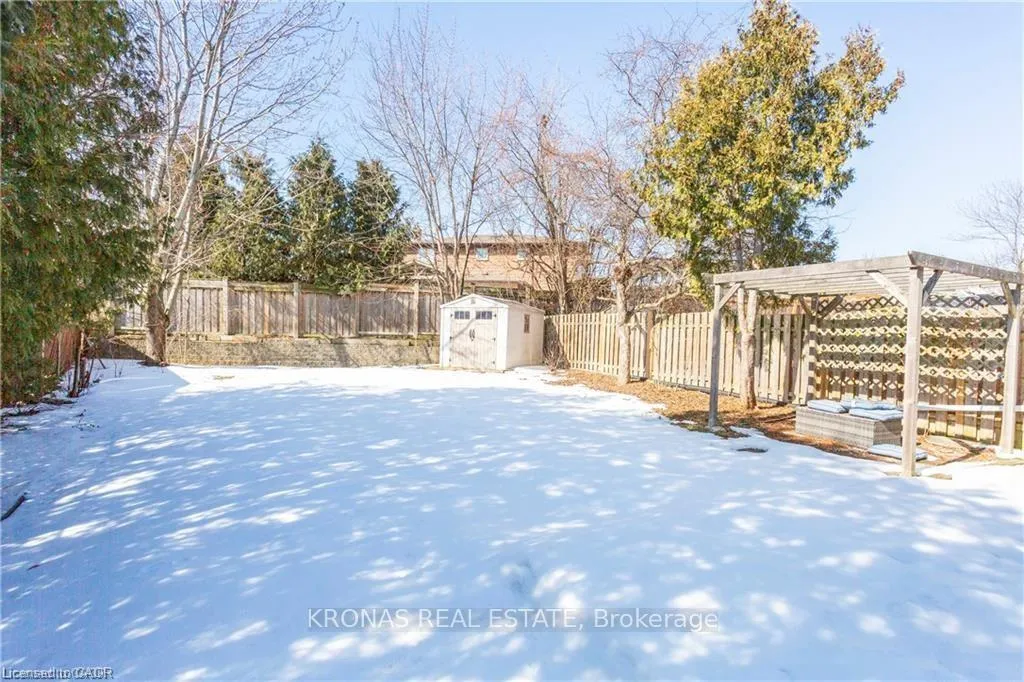 Photo 17 of 2303 Malcolm Crescent, Burlington, Brant Hills — HOMEH