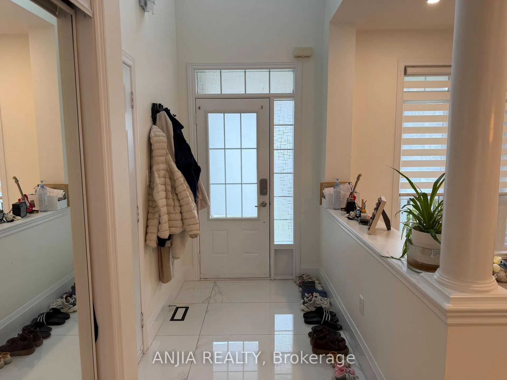 Photo 2 of 265 Hammersly Boulevard, Markham, Wismer — HOMEH