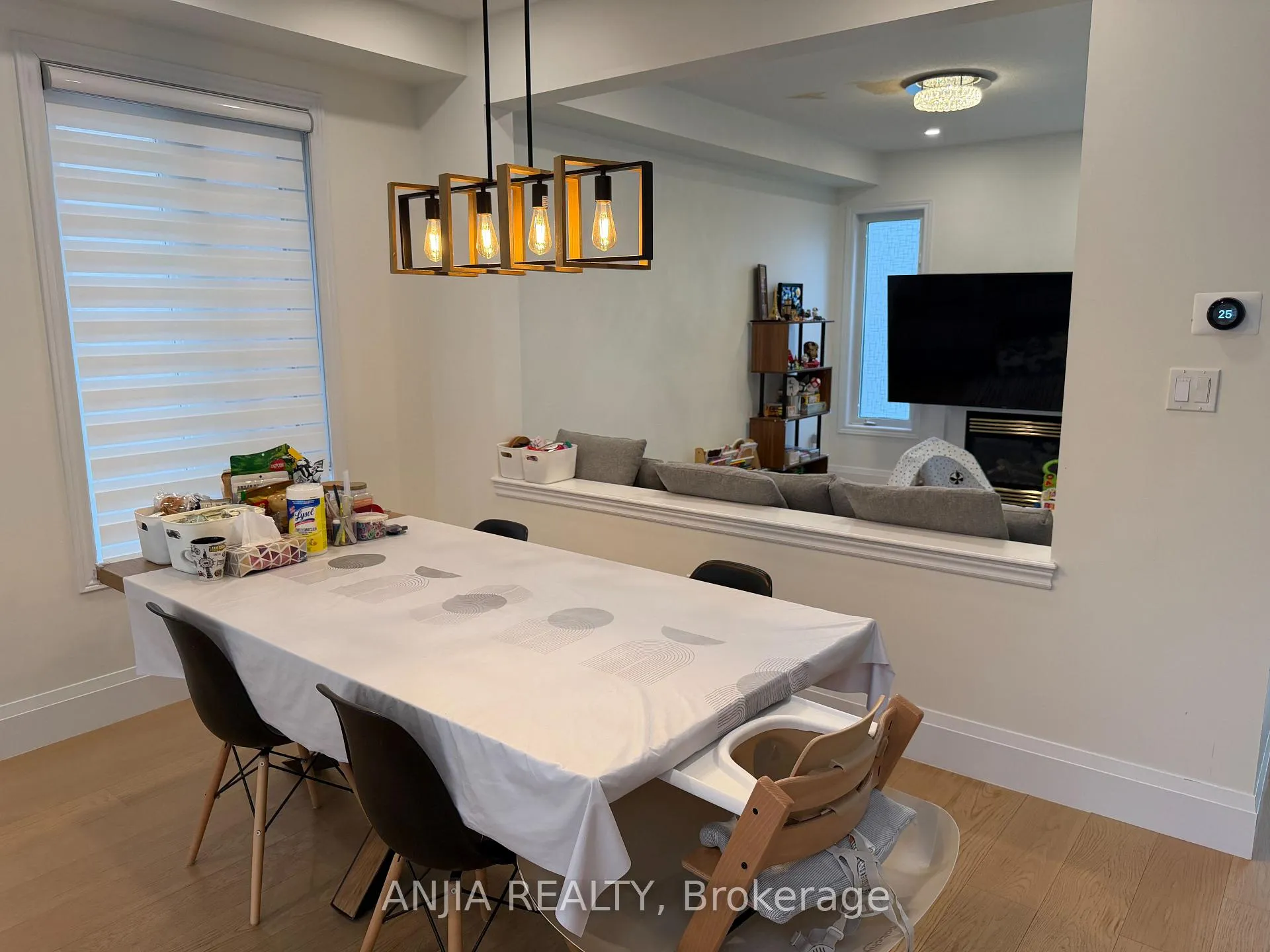 Photo 5 of 265 Hammersly Boulevard, Markham, Wismer — HOMEH