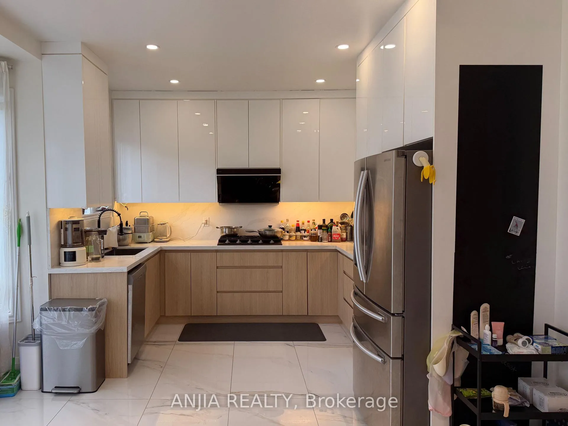 Photo 10 of 265 Hammersly Boulevard, Markham, Wismer — HOMEH