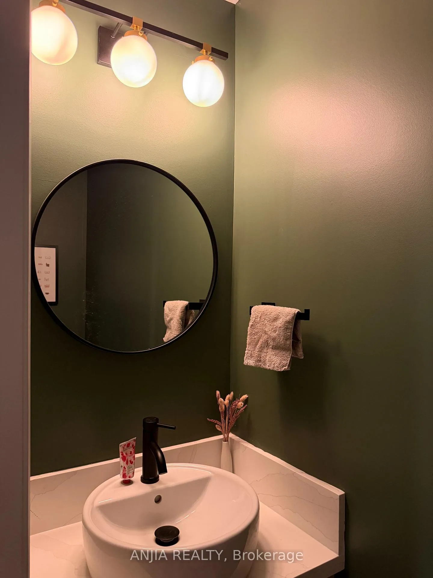 Photo 12 of 265 Hammersly Boulevard, Markham, Wismer — HOMEH