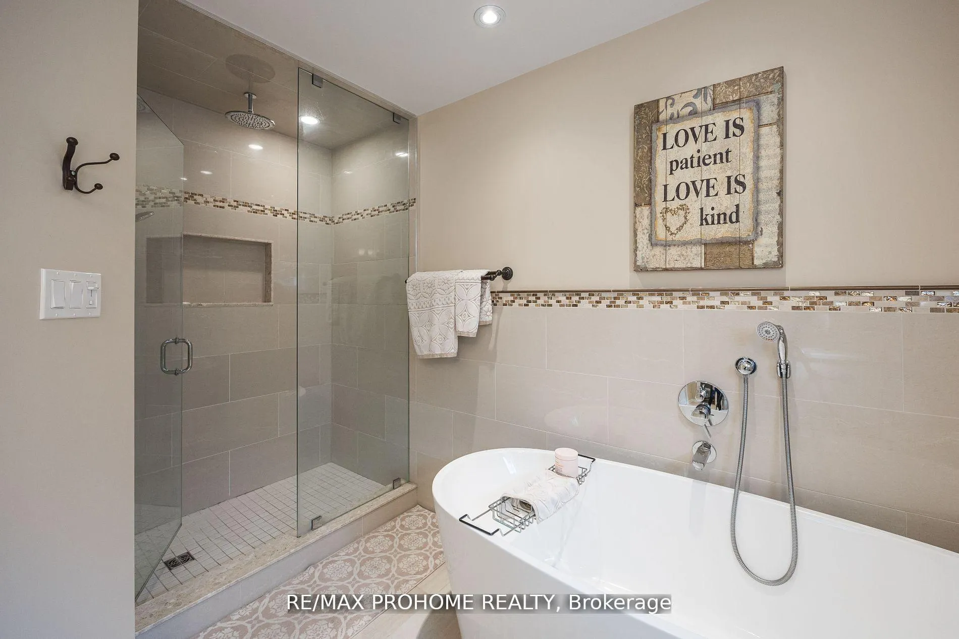 Photo 22 of 42 Foundry Crescent, Markham, Raymerville — HOMEH
