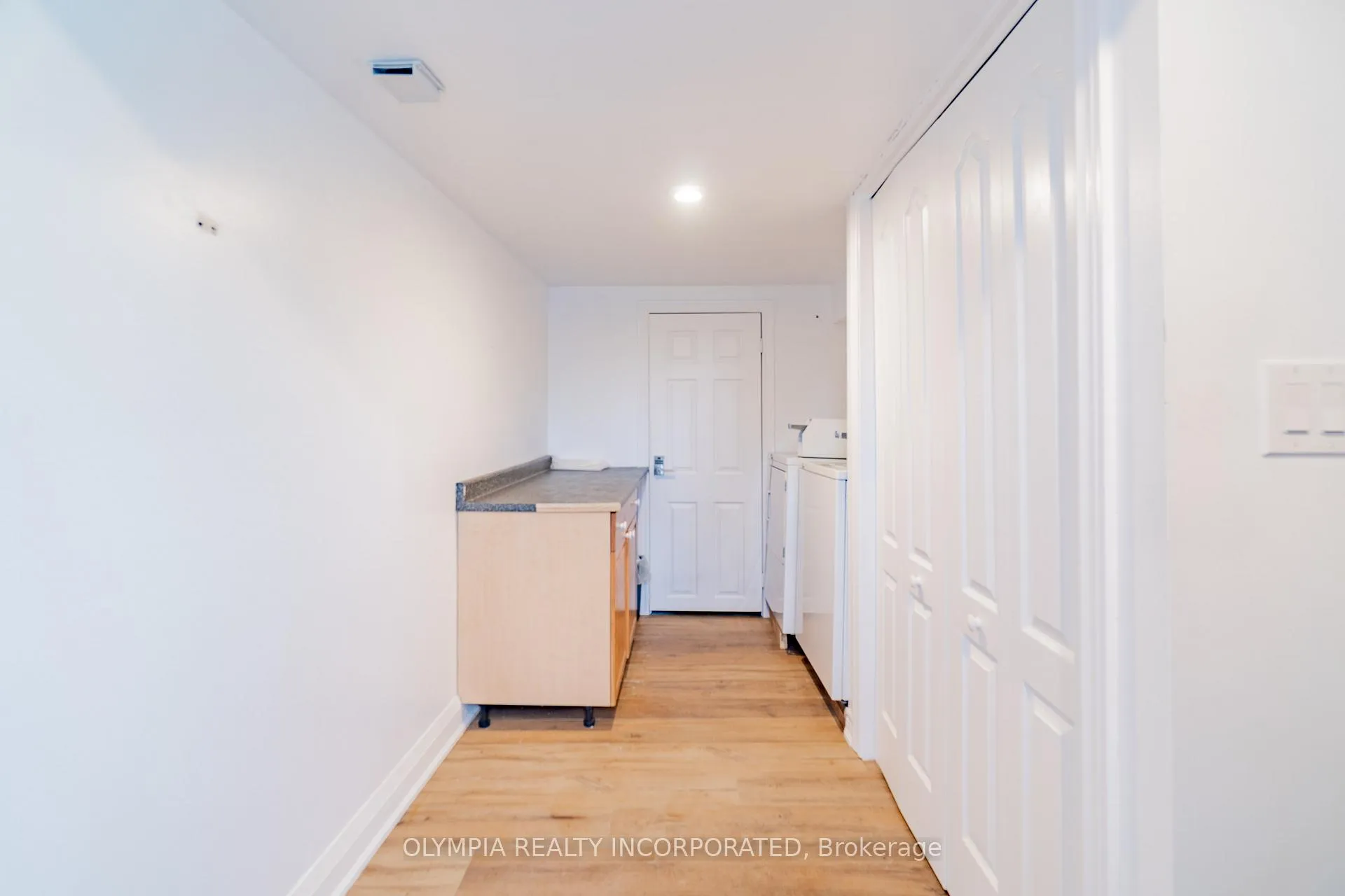 Photo 5 of 5448 Hamilton Street, Niagara Falls, Downtown — HOMEH