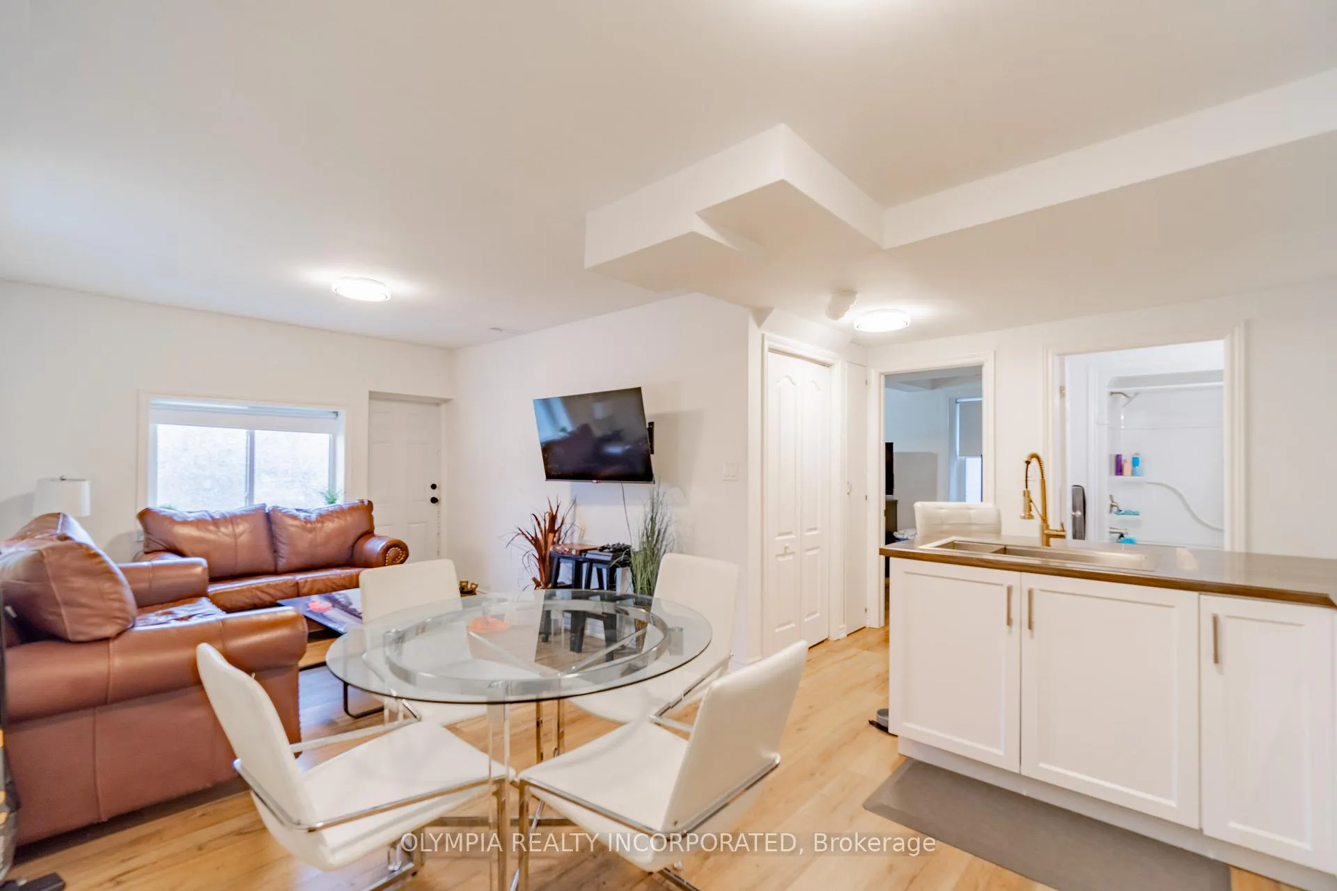 Photo 11 of 5448 Hamilton Street, Niagara Falls, Downtown — HOMEH