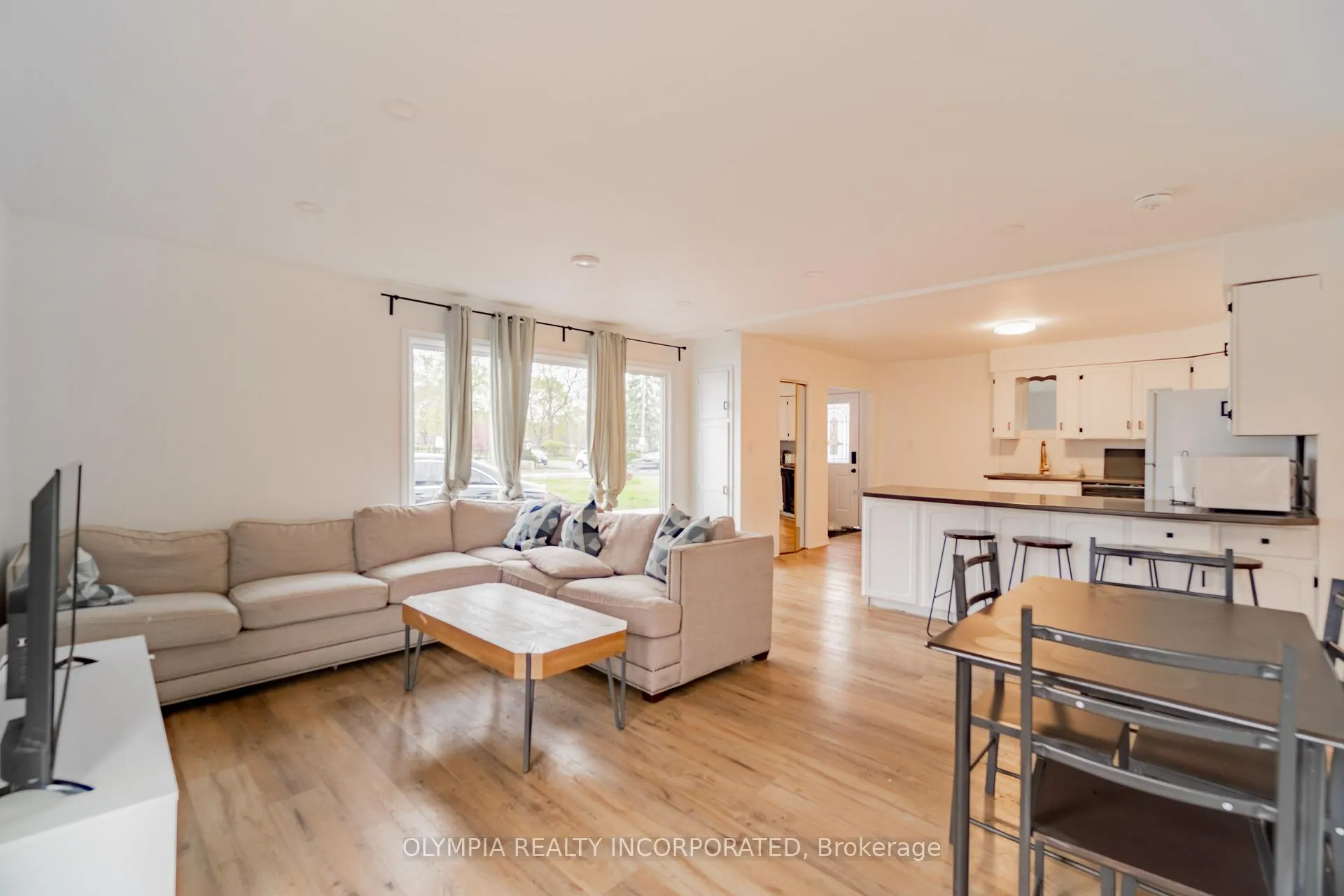 Photo 15 of 5448 Hamilton Street, Niagara Falls, Downtown — HOMEH