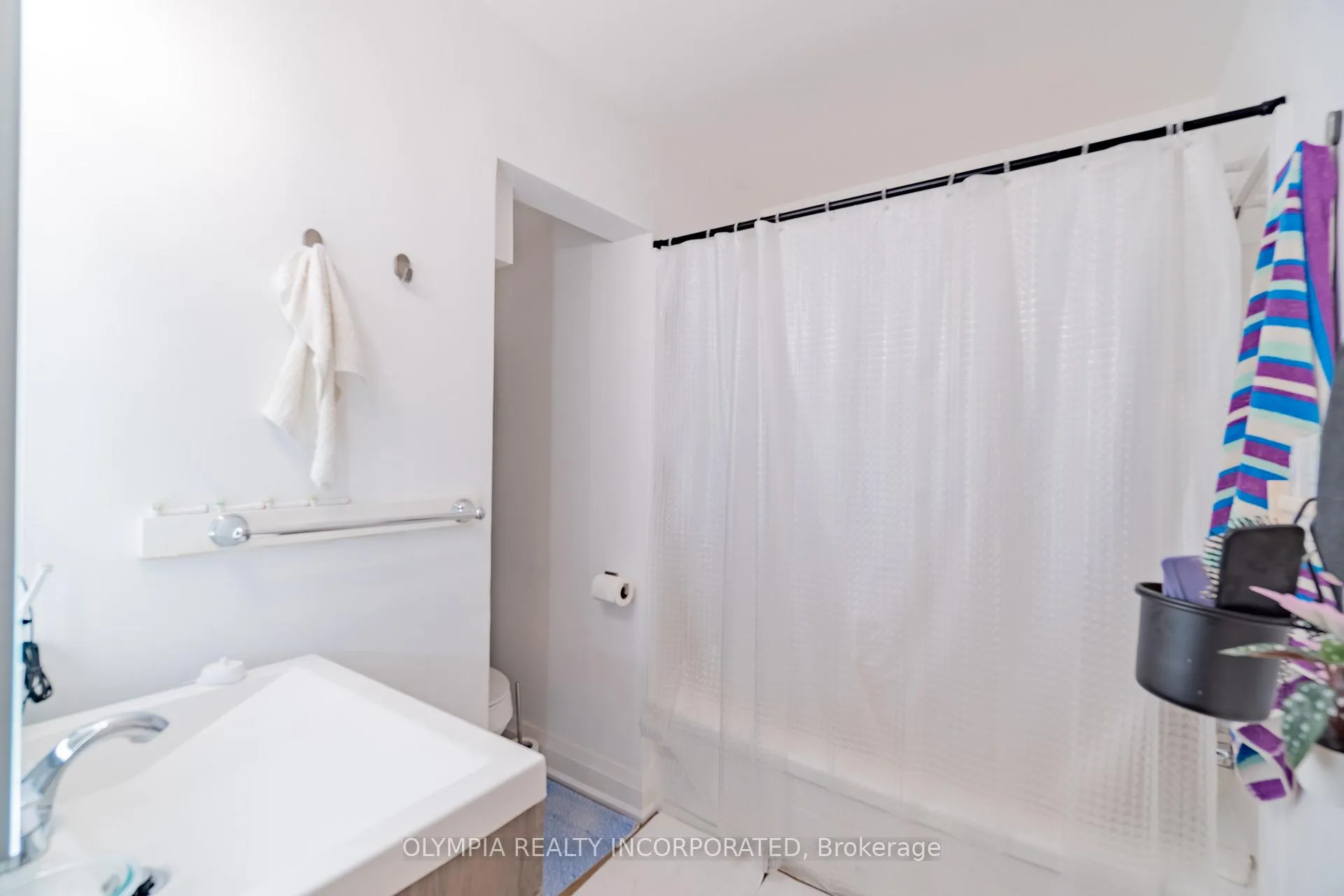 Photo 18 of 5448 Hamilton Street, Niagara Falls, Downtown — HOMEH