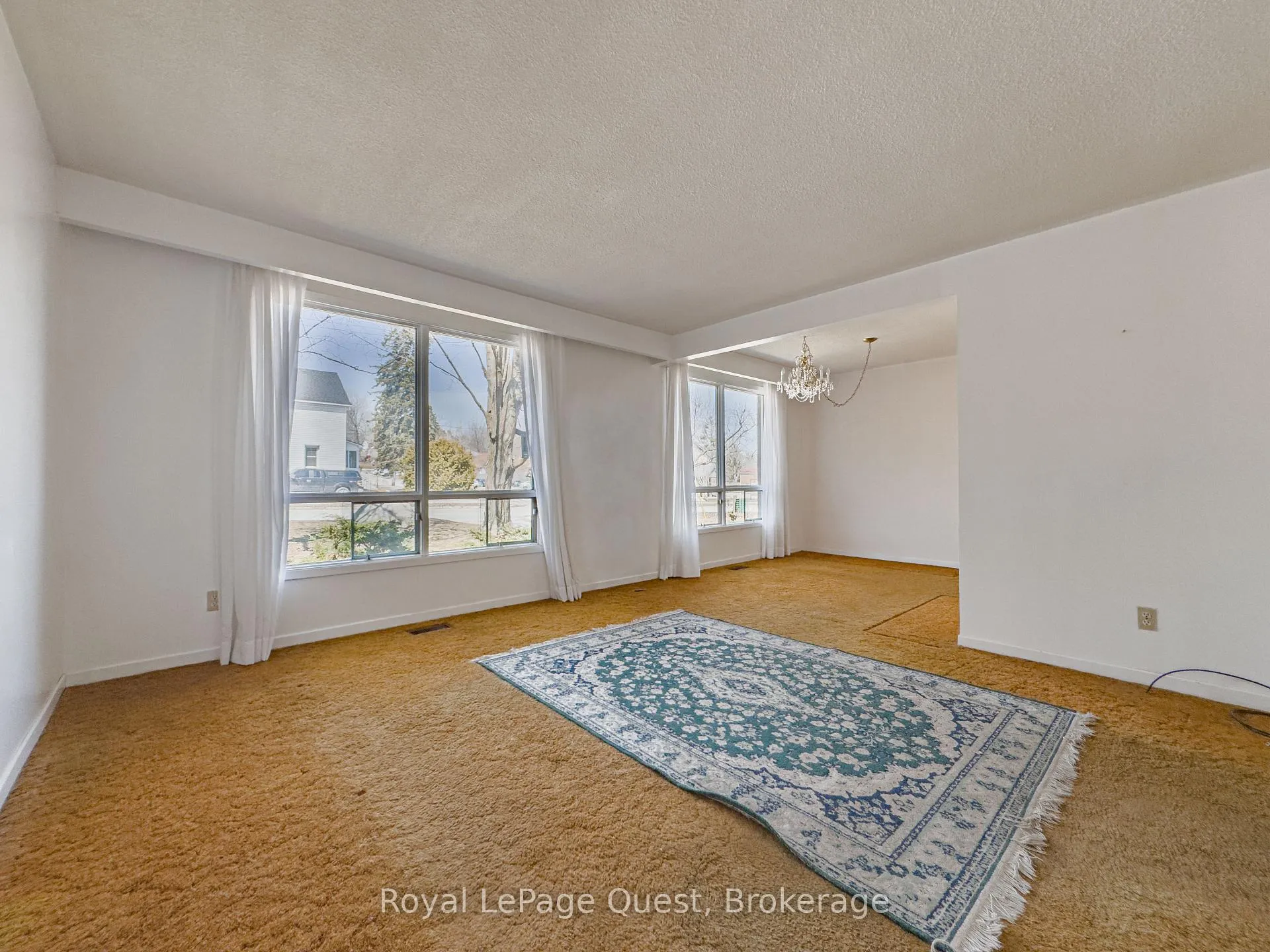 Photo 9 of 17 Rose Avenue, Orillia — HOMEH