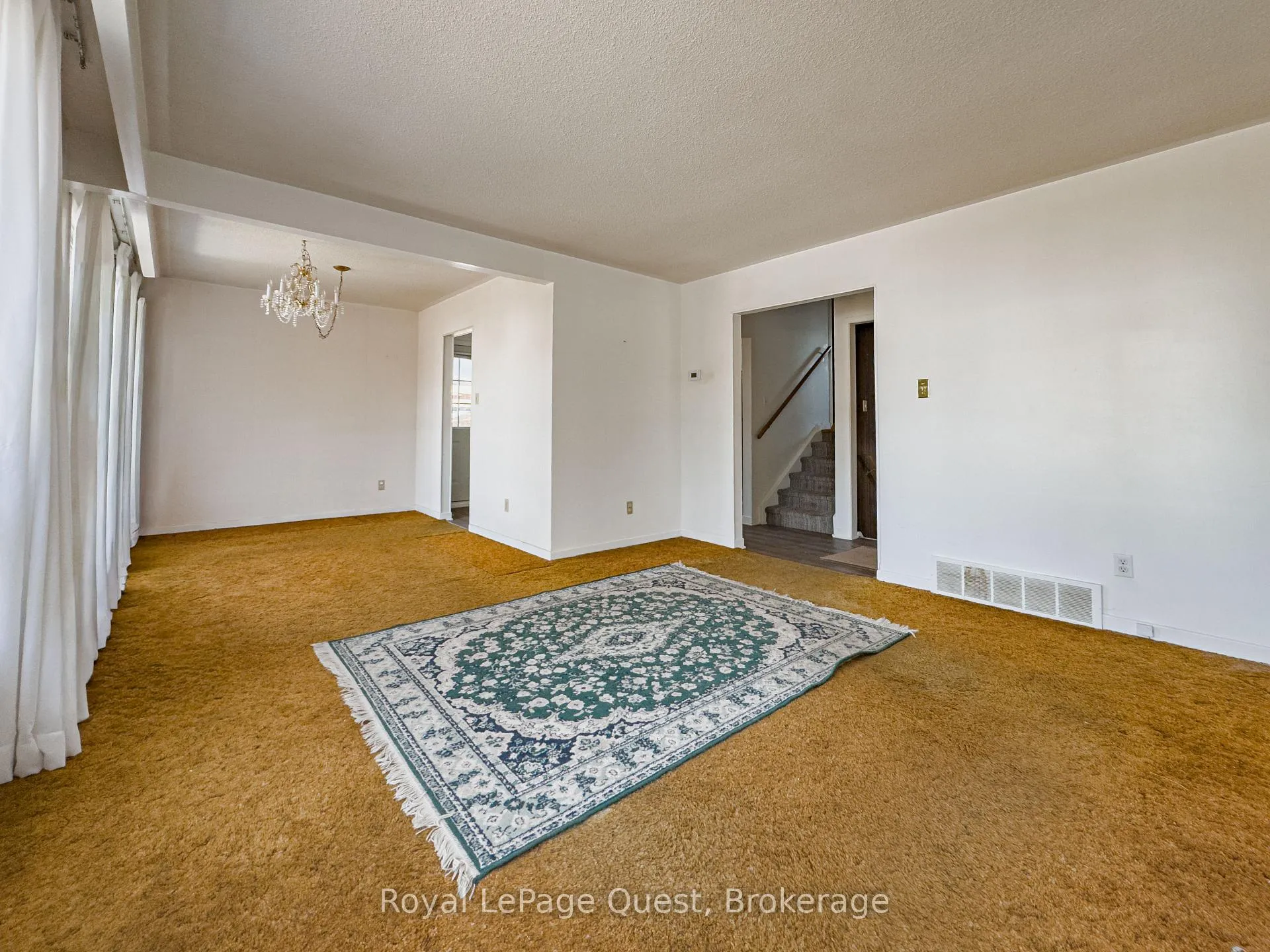 Photo 11 of 17 Rose Avenue, Orillia — HOMEH