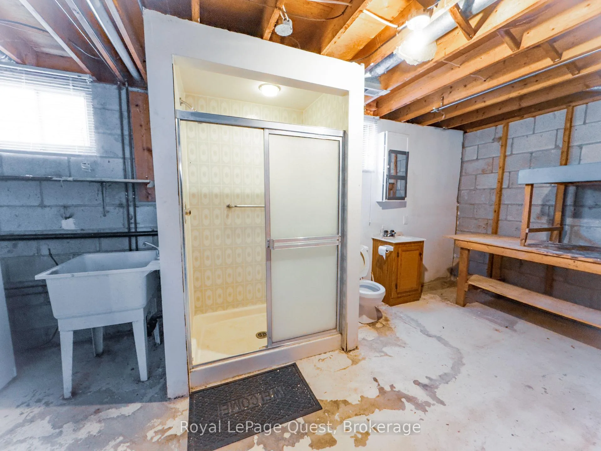 Photo 25 of 17 Rose Avenue, Orillia — HOMEH