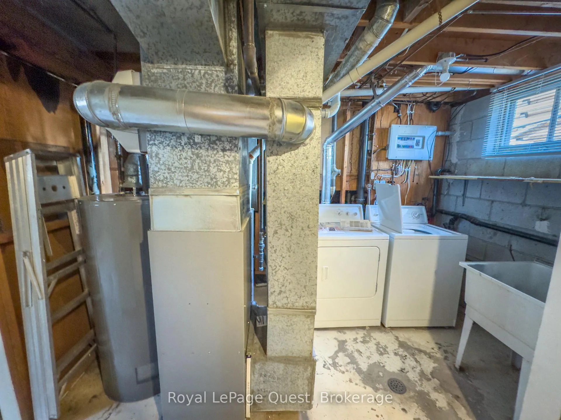 Photo 26 of 17 Rose Avenue, Orillia — HOMEH
