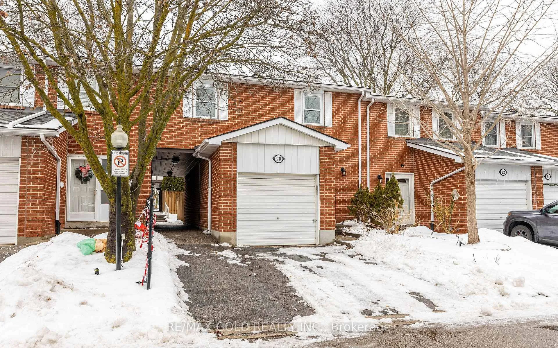 Photo 2 of 20 Harper Way, Markham, Aileen-Willowbrook — HOMEH