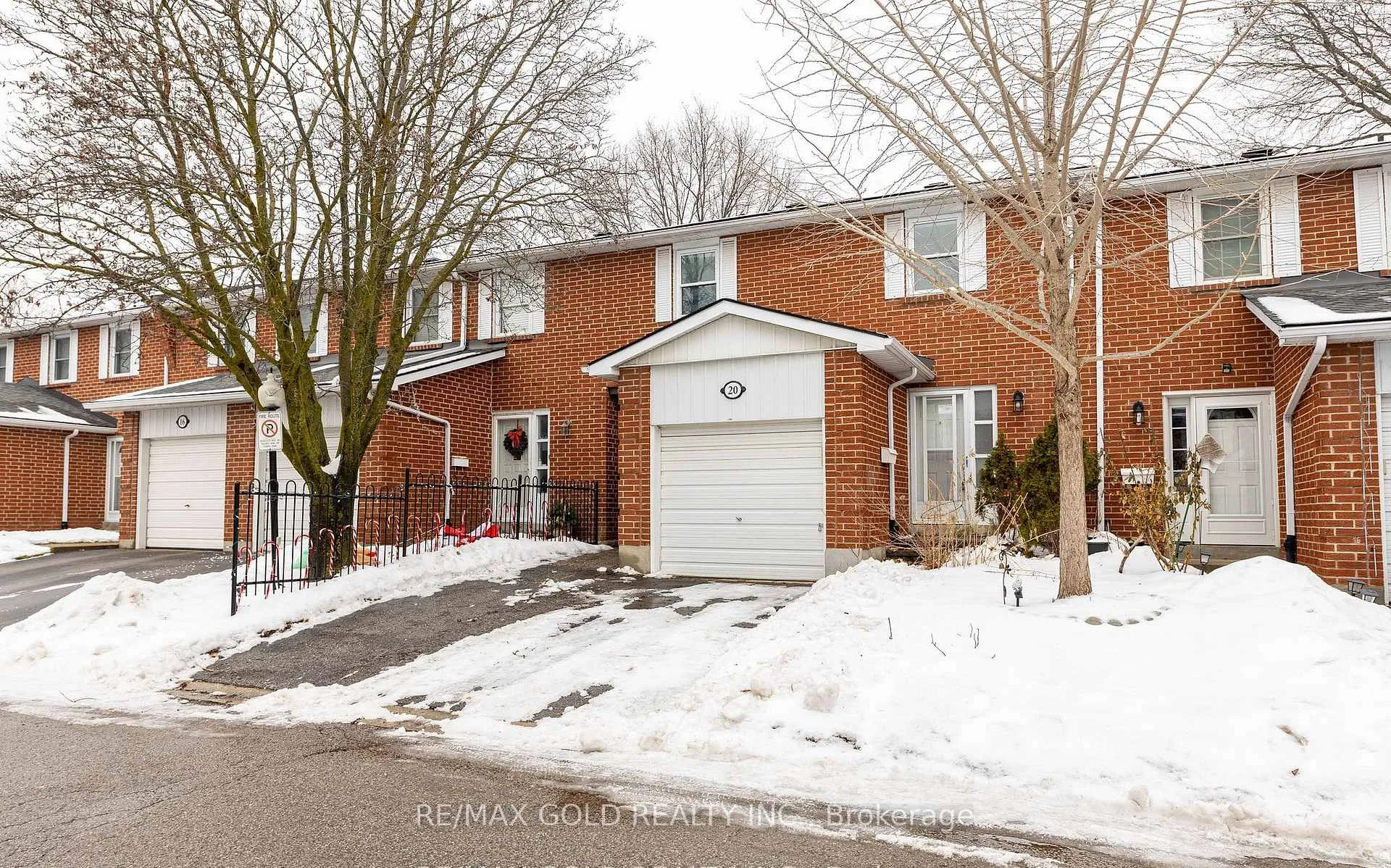Photo 3 of 20 Harper Way, Markham, Aileen-Willowbrook — HOMEH