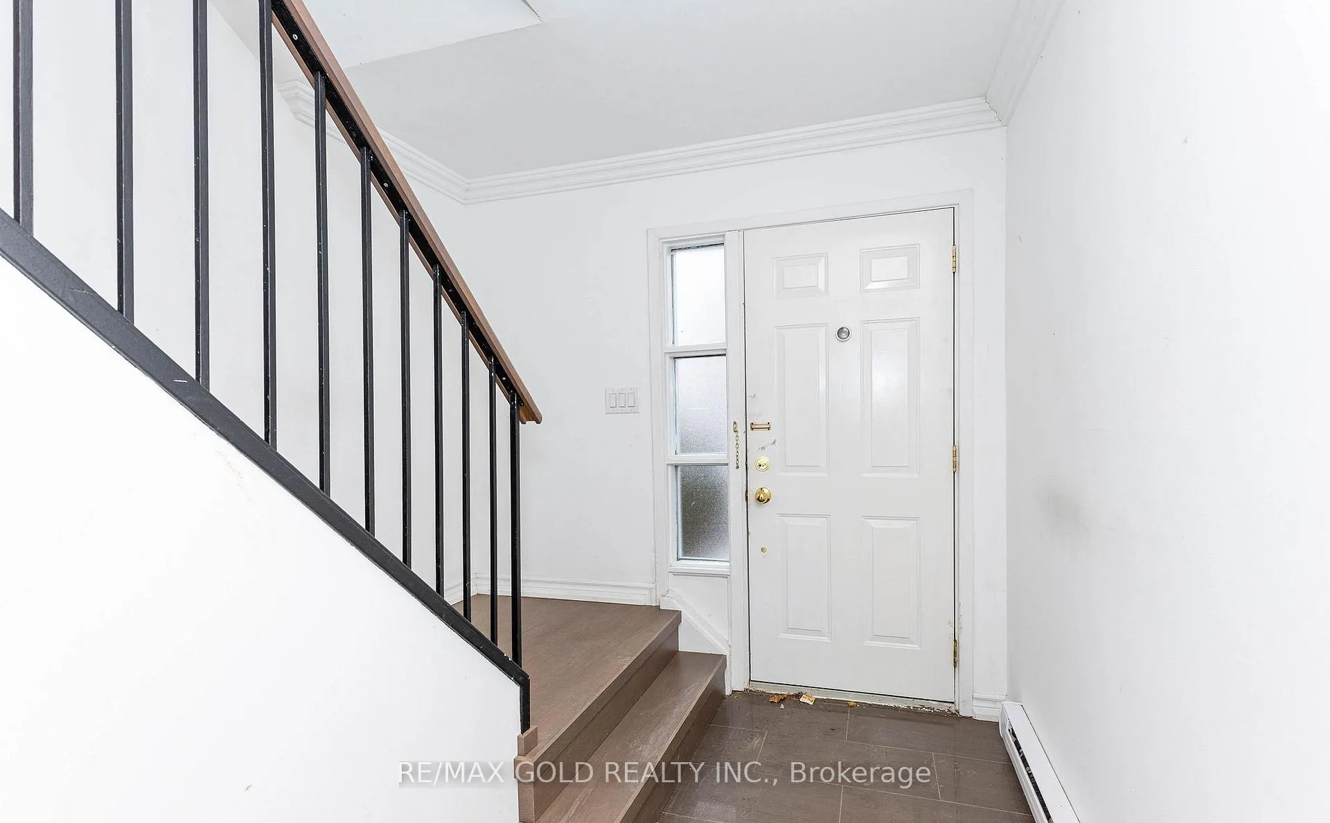 Photo 5 of 20 Harper Way, Markham, Aileen-Willowbrook — HOMEH