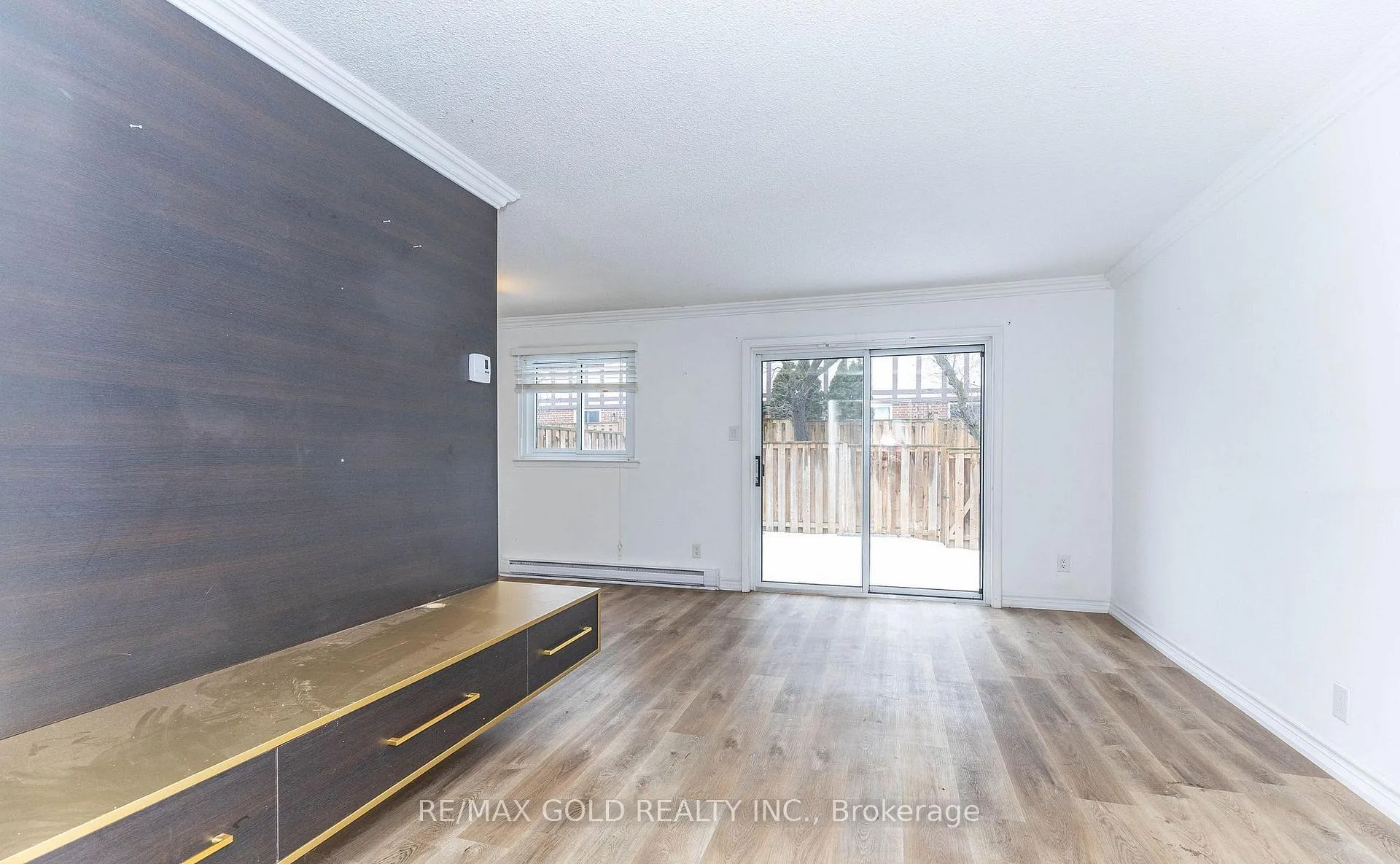 Photo 11 of 20 Harper Way, Markham, Aileen-Willowbrook — HOMEH
