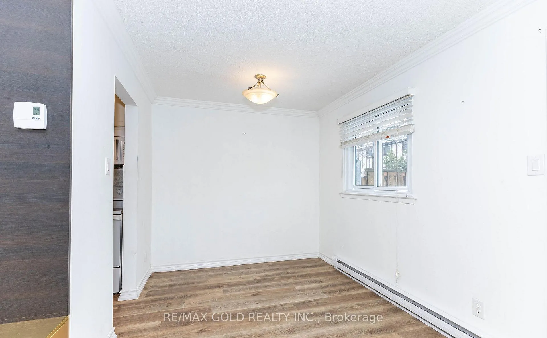 Photo 12 of 20 Harper Way, Markham, Aileen-Willowbrook — HOMEH