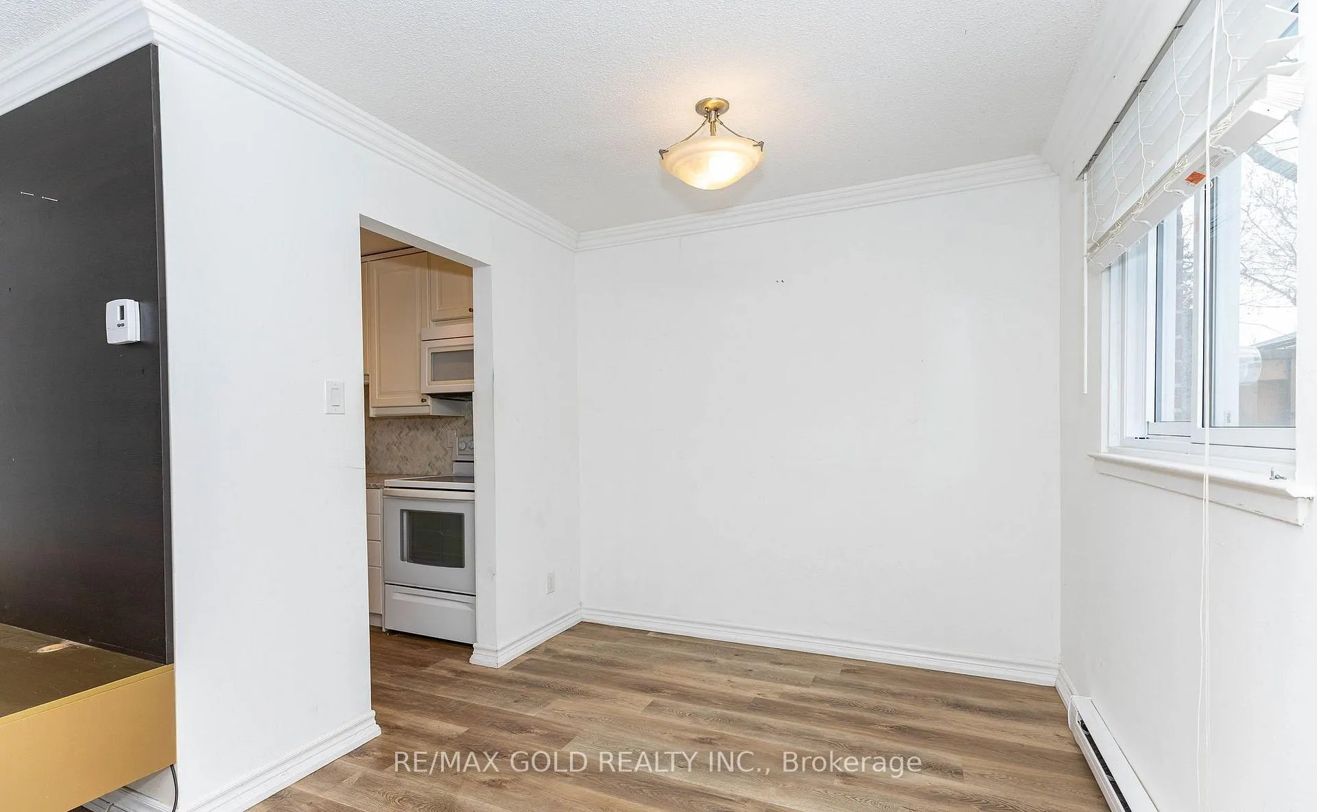 Photo 13 of 20 Harper Way, Markham, Aileen-Willowbrook — HOMEH