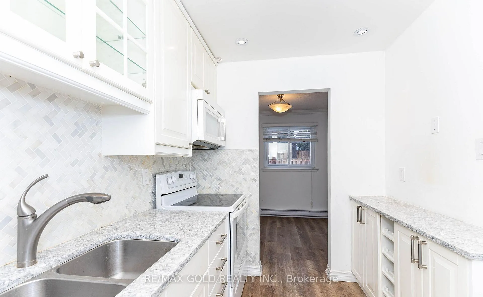Photo 18 of 20 Harper Way, Markham, Aileen-Willowbrook — HOMEH