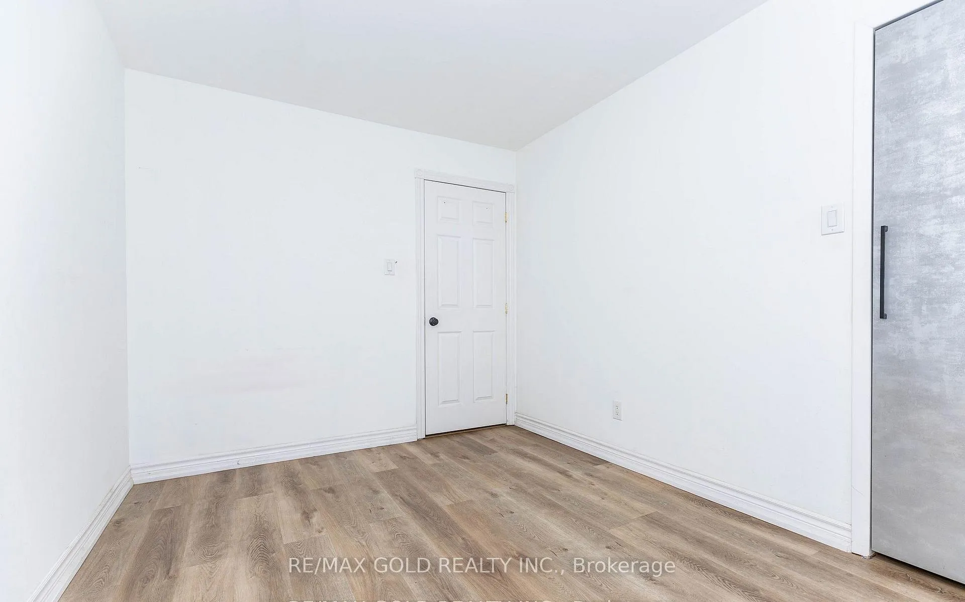 Photo 22 of 20 Harper Way, Markham, Aileen-Willowbrook — HOMEH