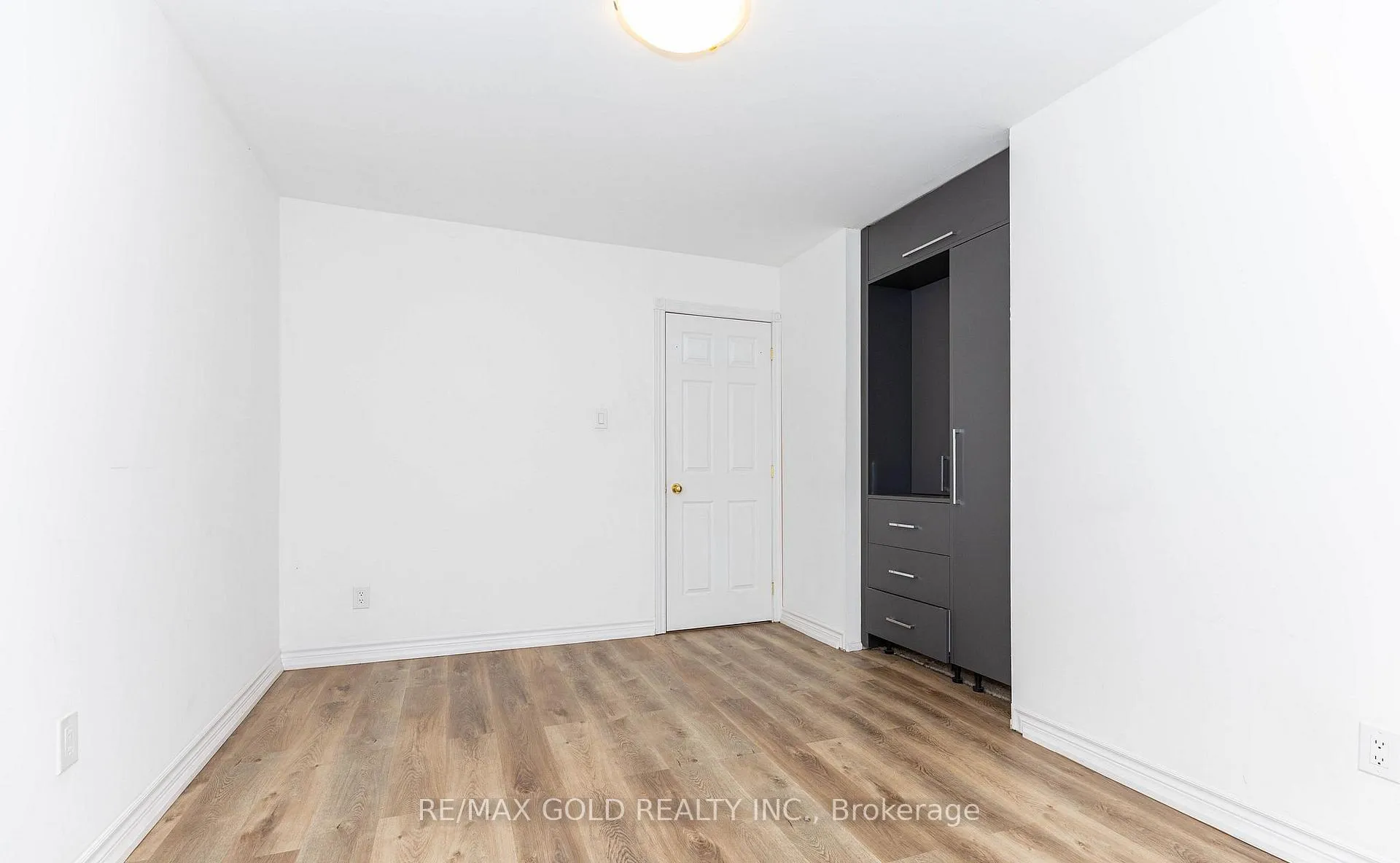 Photo 32 of 20 Harper Way, Markham, Aileen-Willowbrook — HOMEH