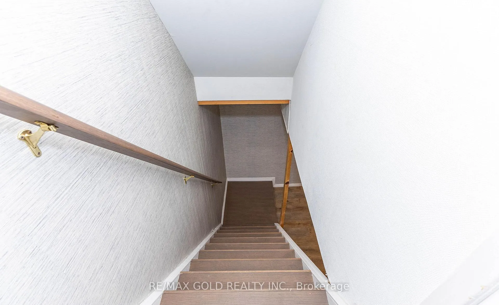 Photo 34 of 20 Harper Way, Markham, Aileen-Willowbrook — HOMEH