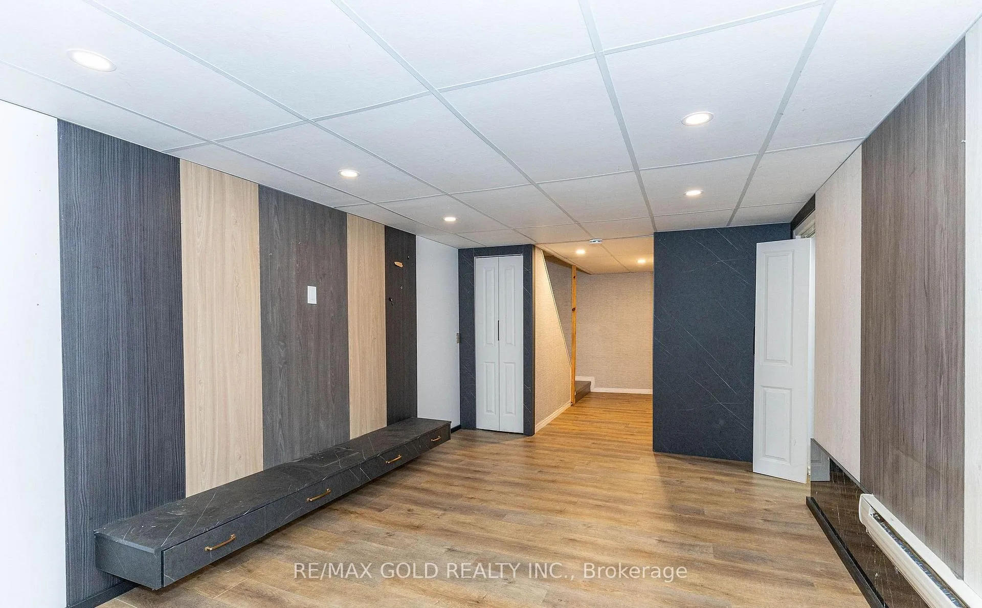 Photo 38 of 20 Harper Way, Markham, Aileen-Willowbrook — HOMEH
