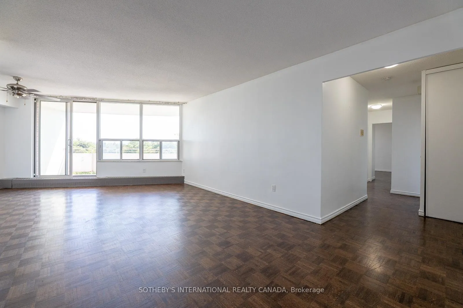 Photo 7 of Unit 706, 60 Pavane Link Way, Toronto, Flemingdon Park — HOMEH