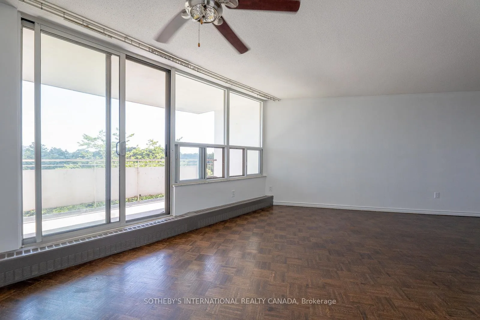 Photo 9 of Unit 706, 60 Pavane Link Way, Toronto, Flemingdon Park — HOMEH