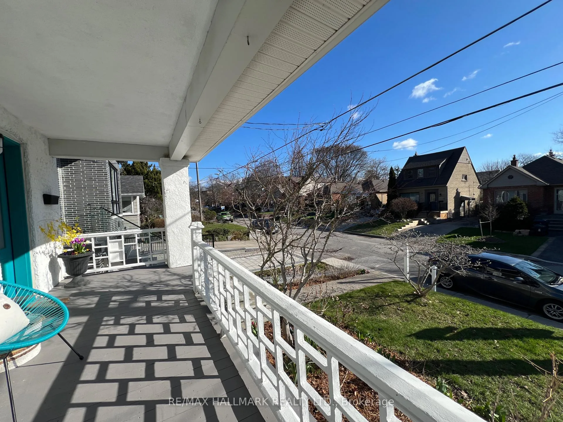 Photo 3 of 120 Warden Avenue, Scarborough, Birchcliffe-Cliffside — HOMEH