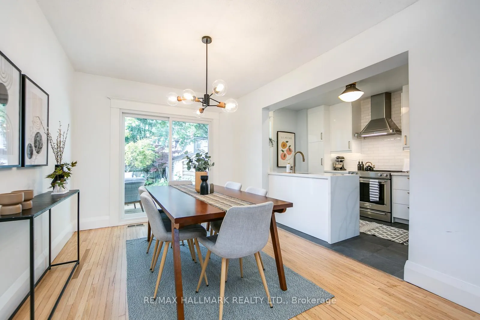 Photo 15 of 120 Warden Avenue, Scarborough, Birchcliffe-Cliffside — HOMEH