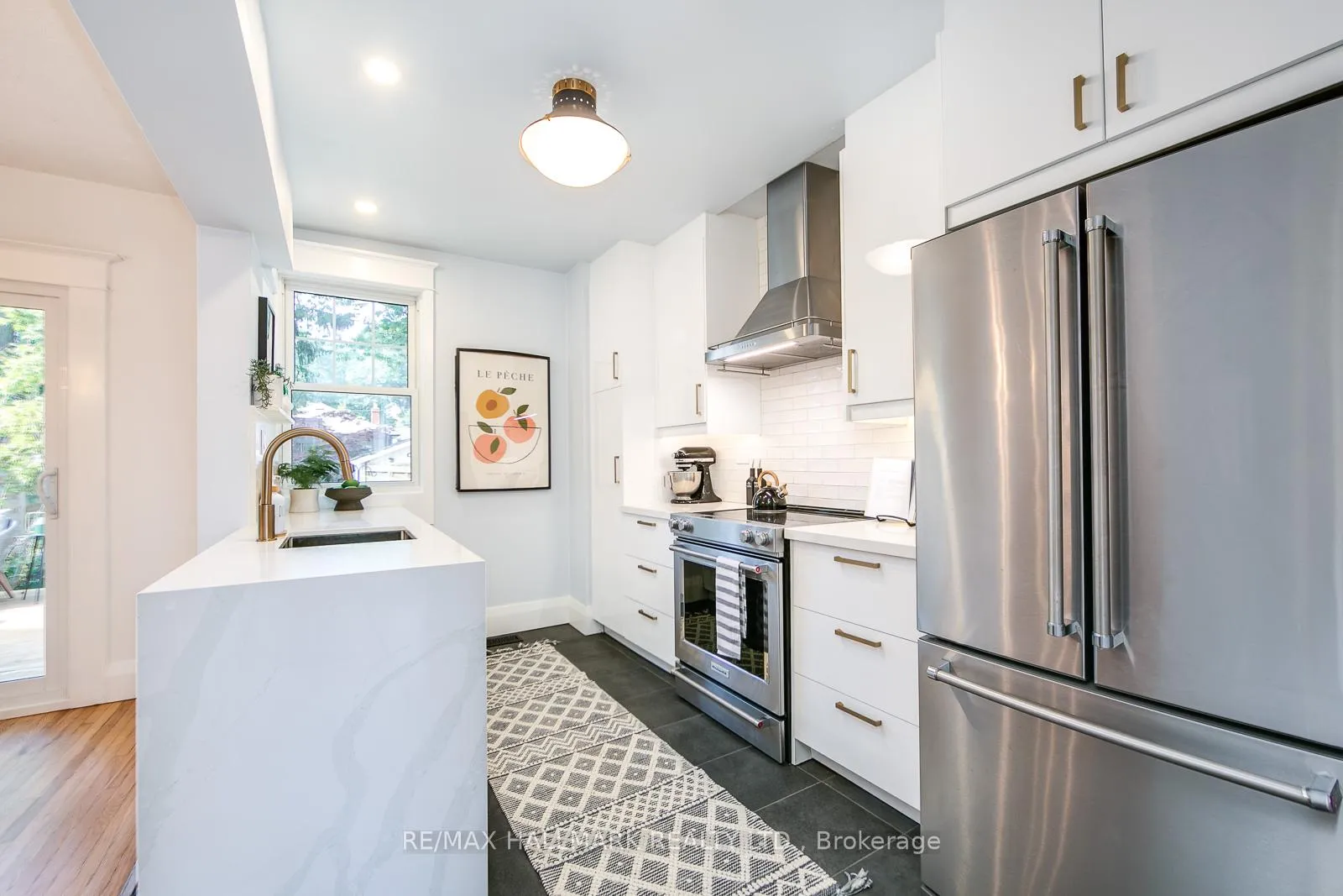 Photo 19 of 120 Warden Avenue, Scarborough, Birchcliffe-Cliffside — HOMEH