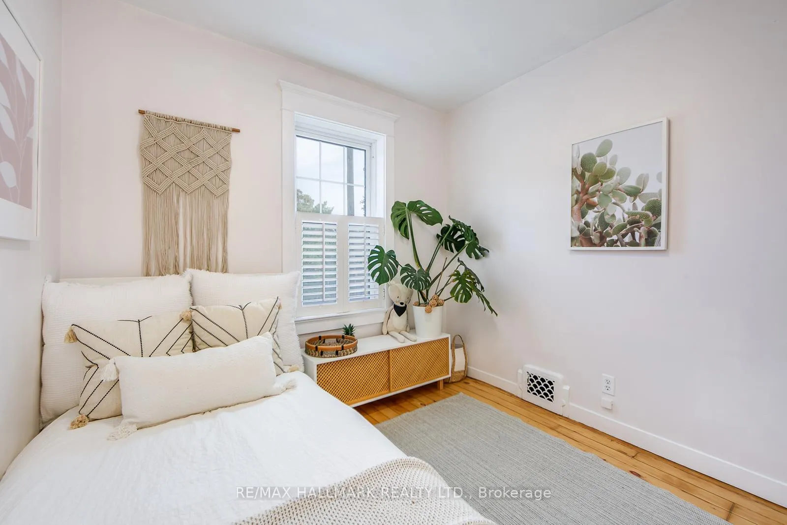 Photo 27 of 120 Warden Avenue, Scarborough, Birchcliffe-Cliffside — HOMEH