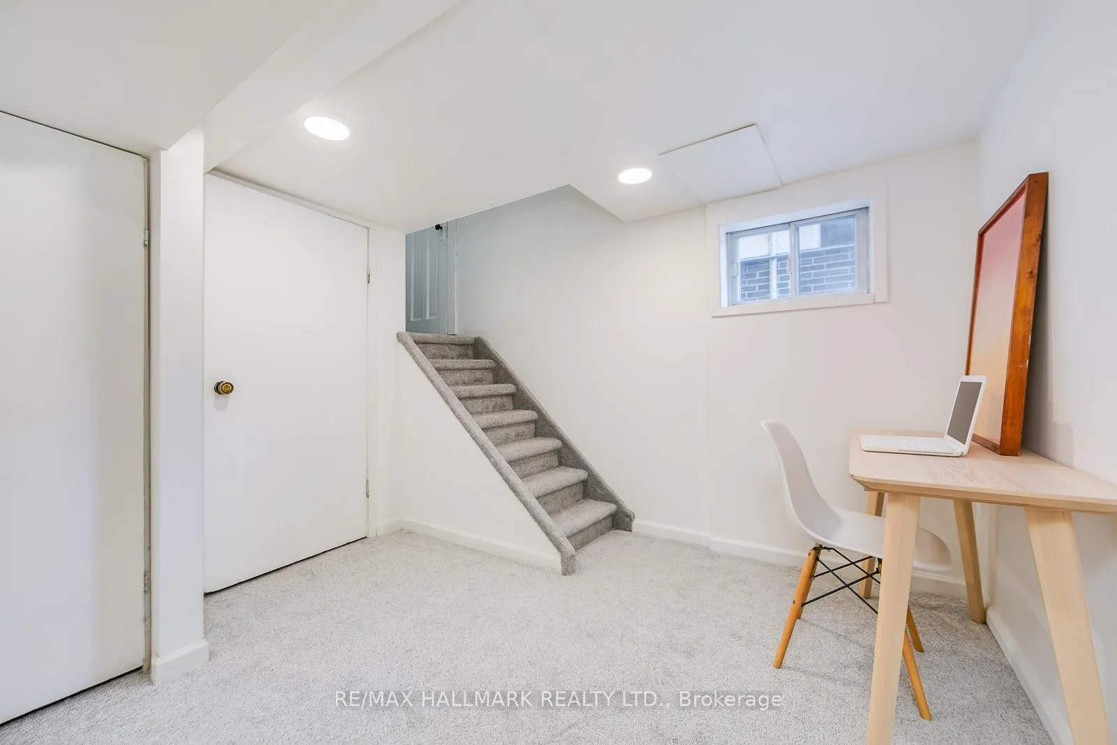 Photo 34 of 120 Warden Avenue, Scarborough, Birchcliffe-Cliffside — HOMEH