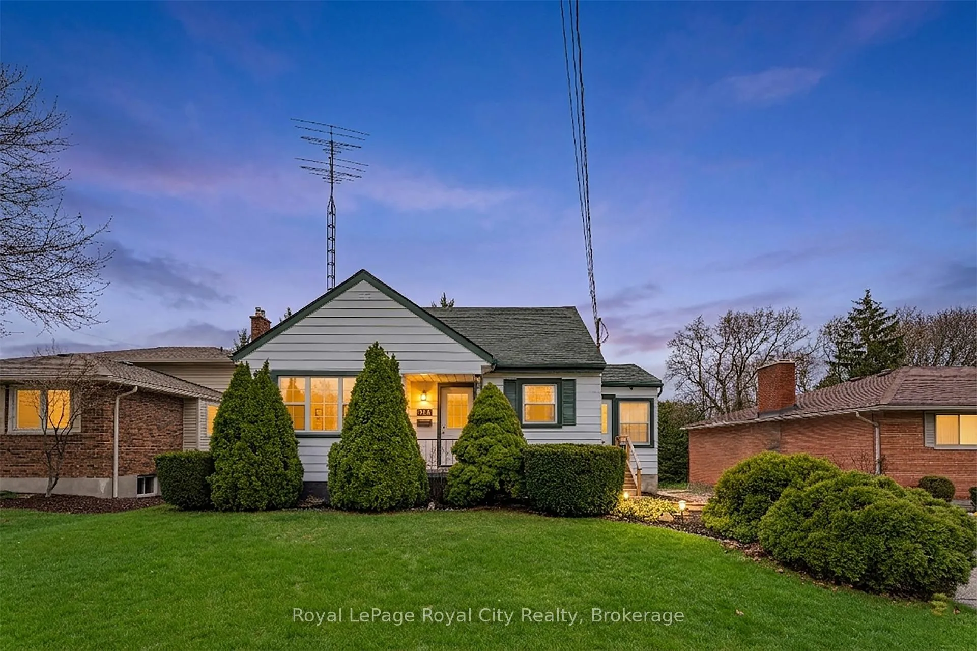 Photo 1 of 513 Speedvale Avenue E, Guelph, Victoria North — HOMEH