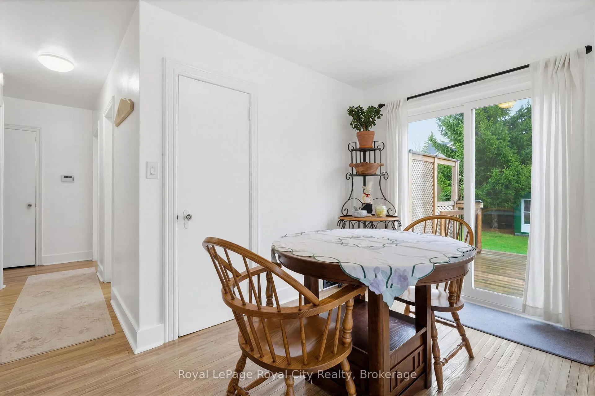 Photo 8 of 513 Speedvale Avenue E, Guelph, Victoria North — HOMEH