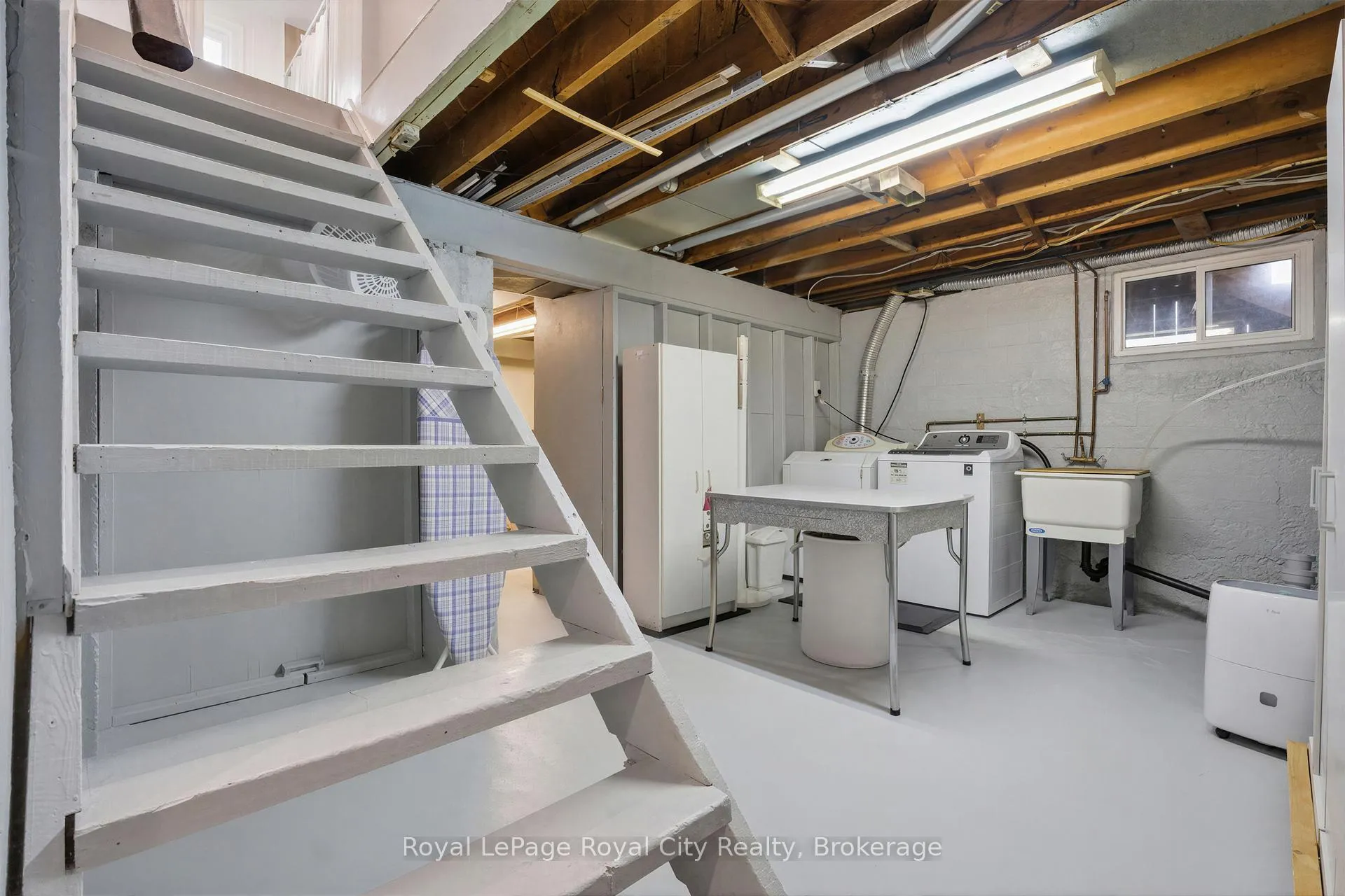 Photo 31 of 513 Speedvale Avenue E, Guelph, Victoria North — HOMEH